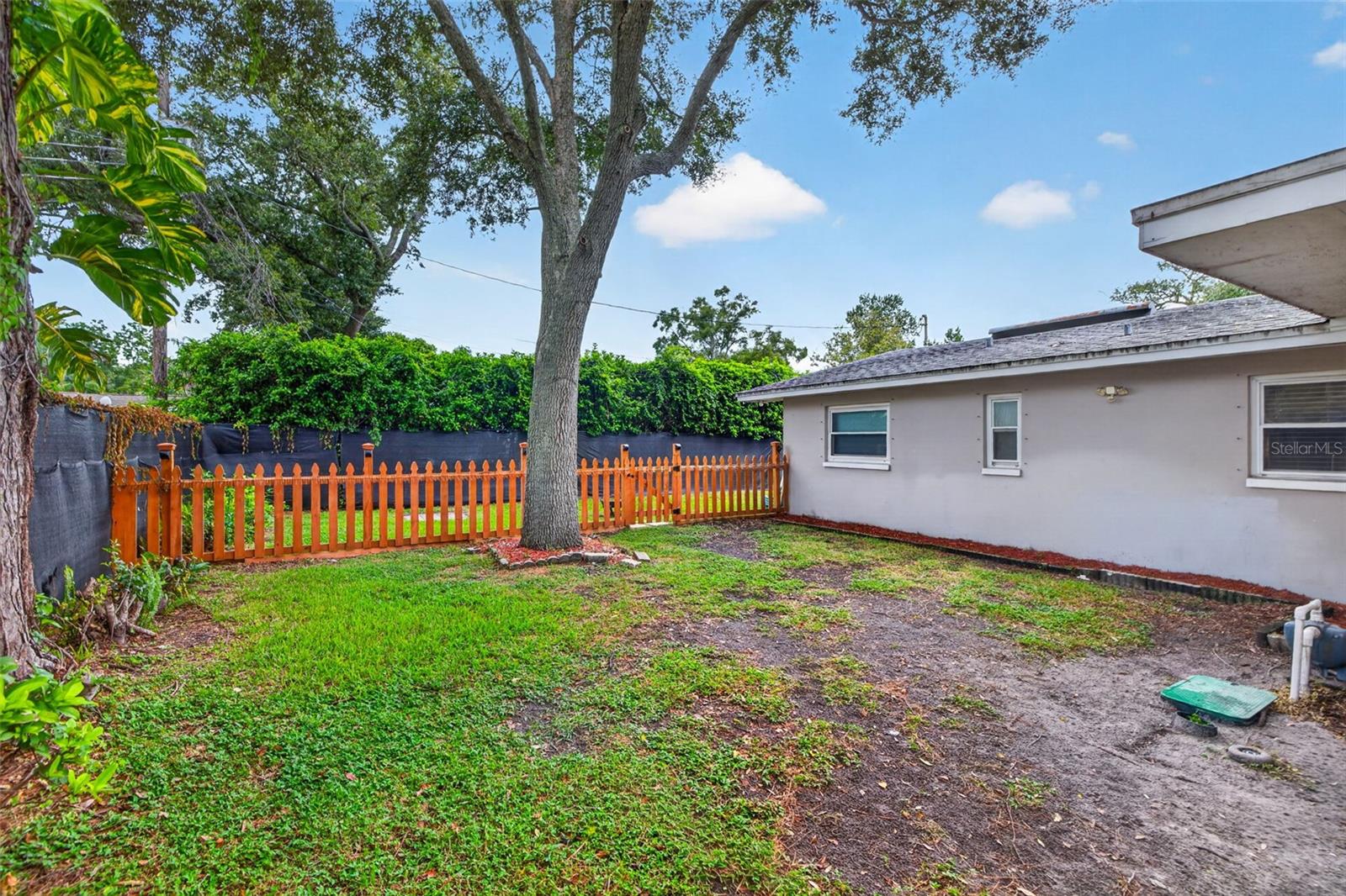 2266 Manor Ct Property Photo 24