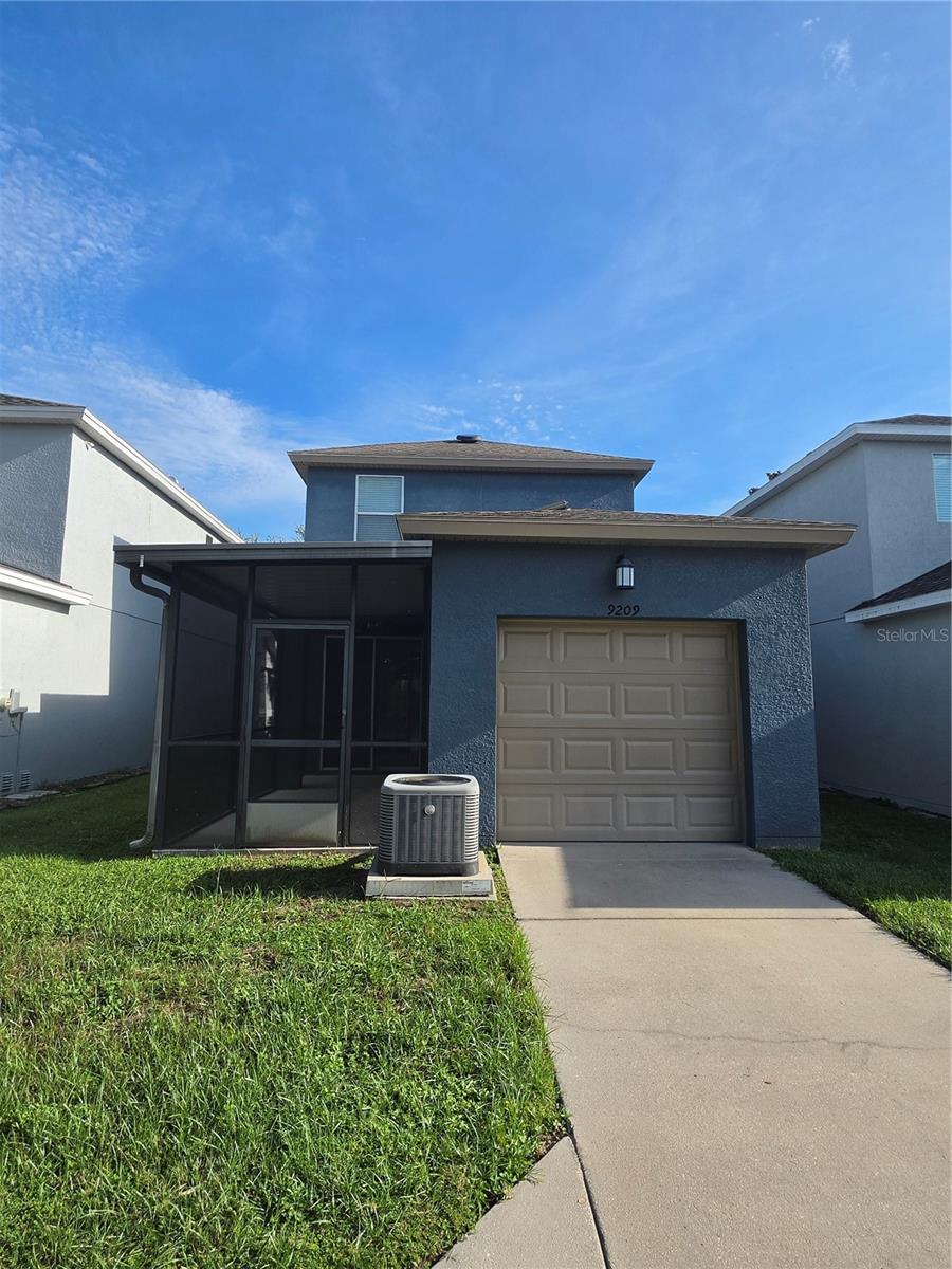 9209 English Oaks Ln Property Photo 3