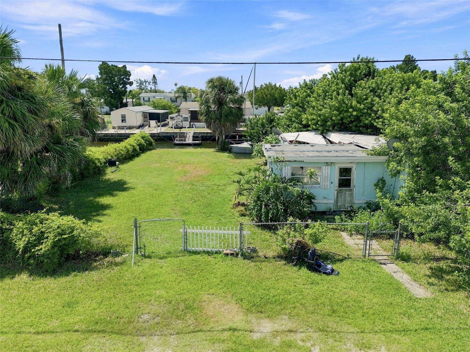 6732 Flicker Ln Property Photo 10