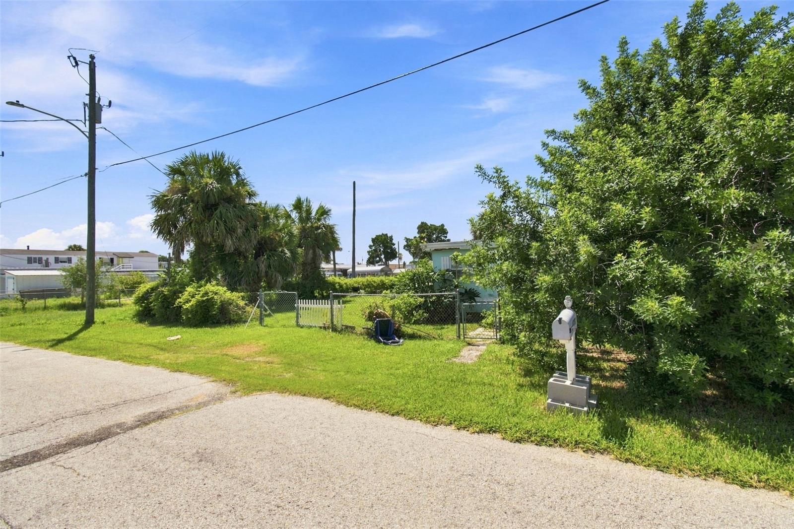 6732 Flicker Ln Property Photo 12