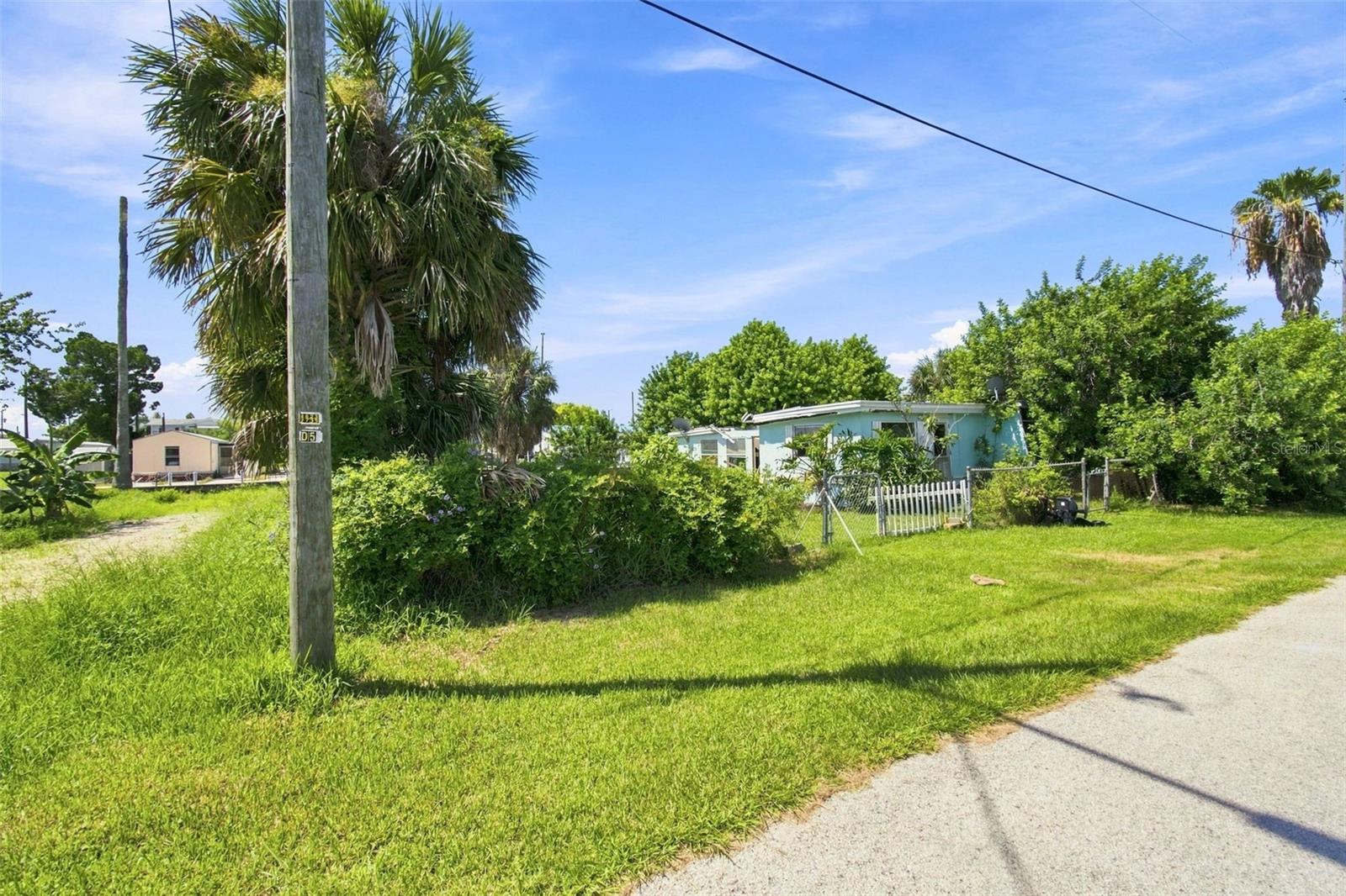 6732 Flicker Ln Property Photo 13