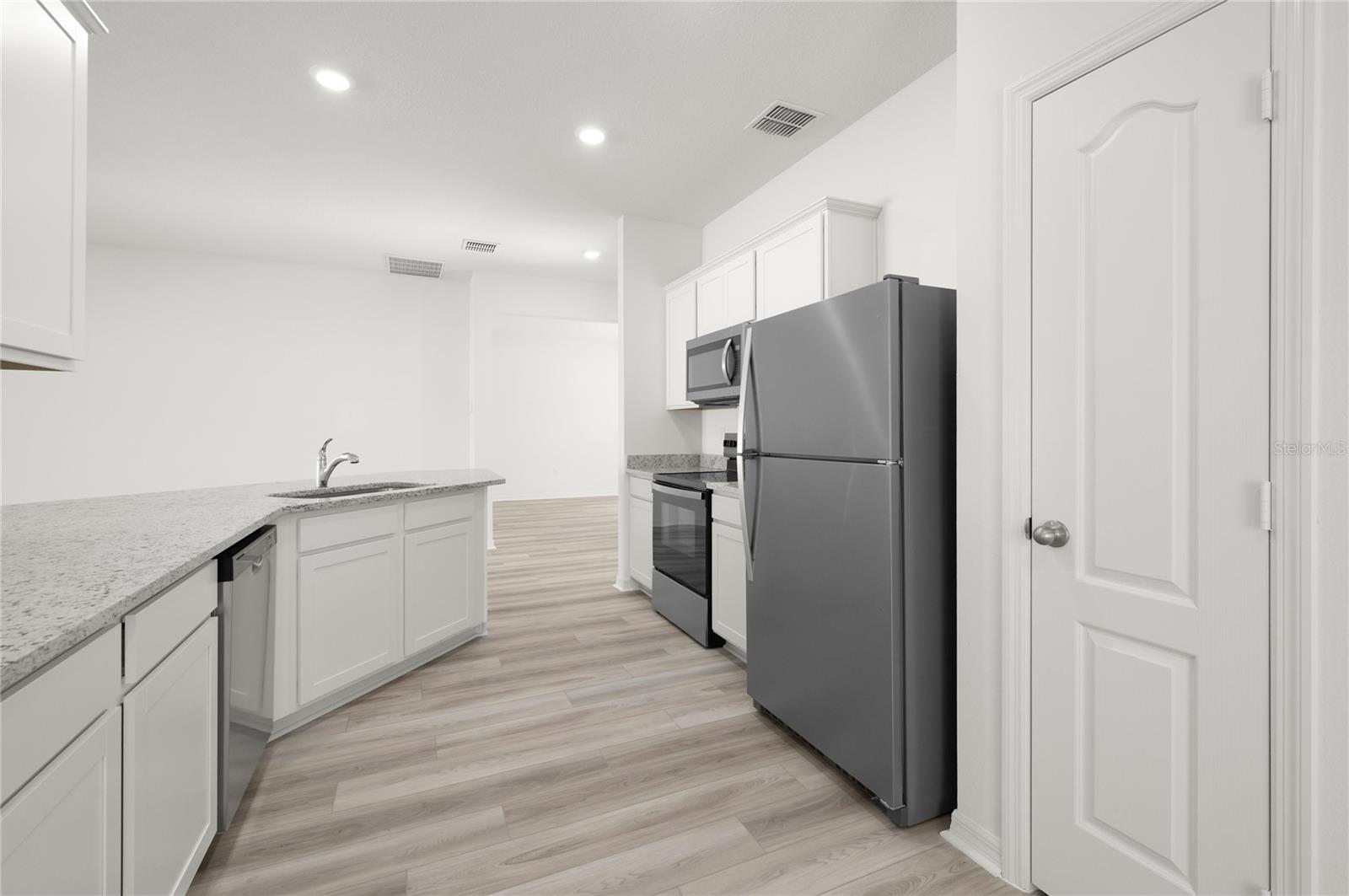 13258 Tula Loop Property Photo 4