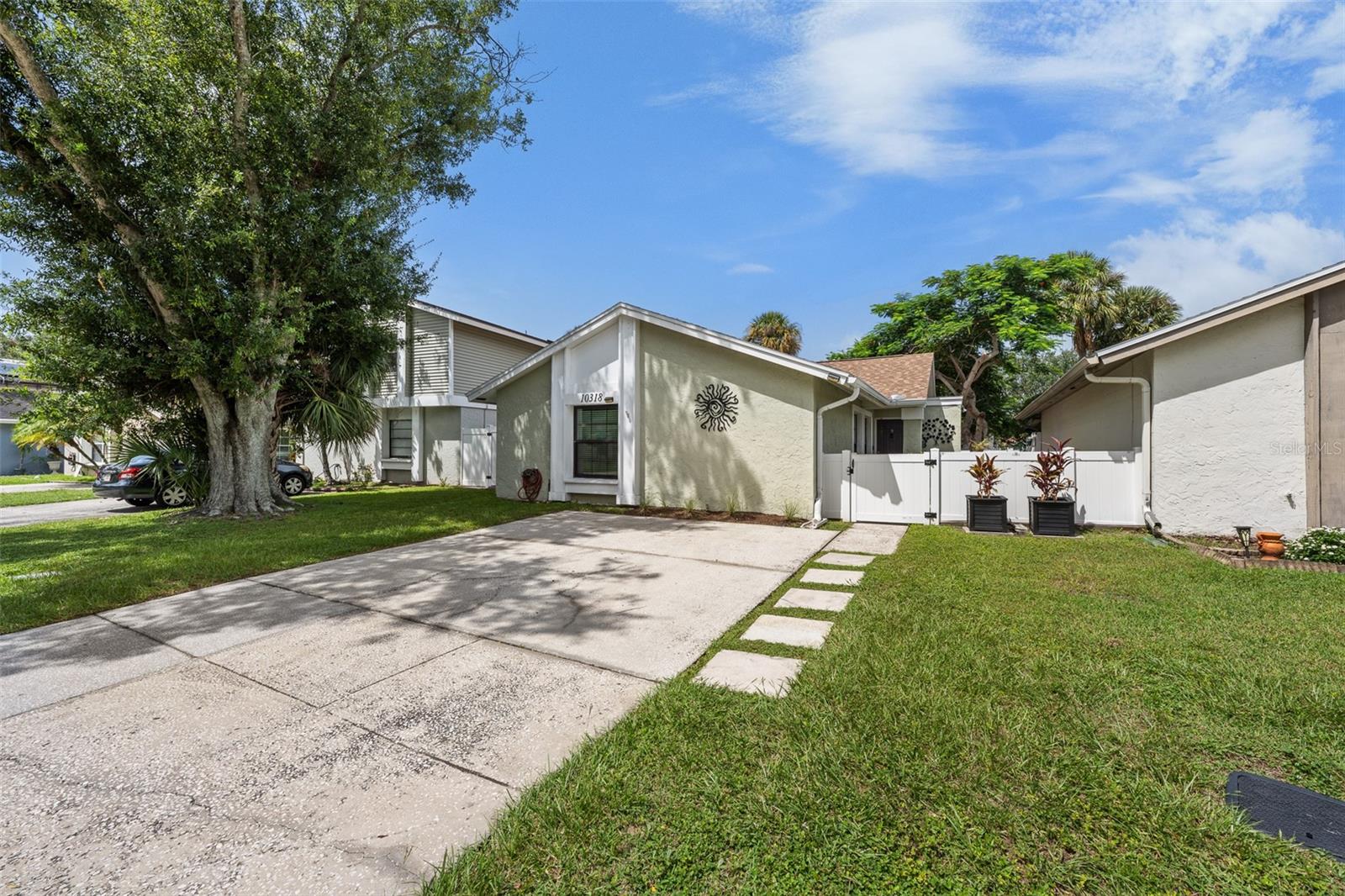 10318 ROSEMOUNT DR