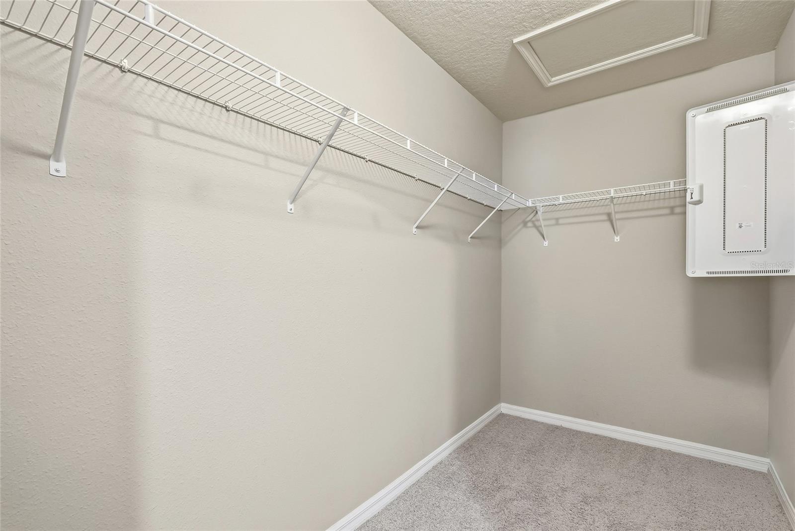 5304 Sylvester Loop Property Photo 23