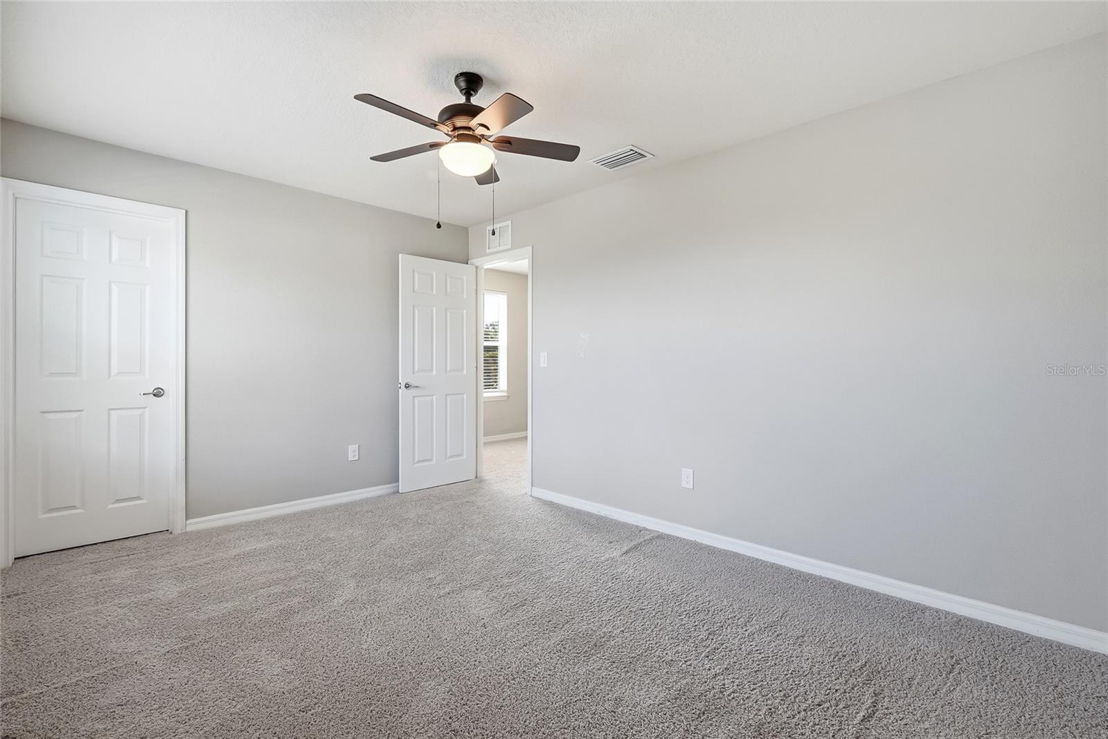 5304 Sylvester Loop Property Photo 25