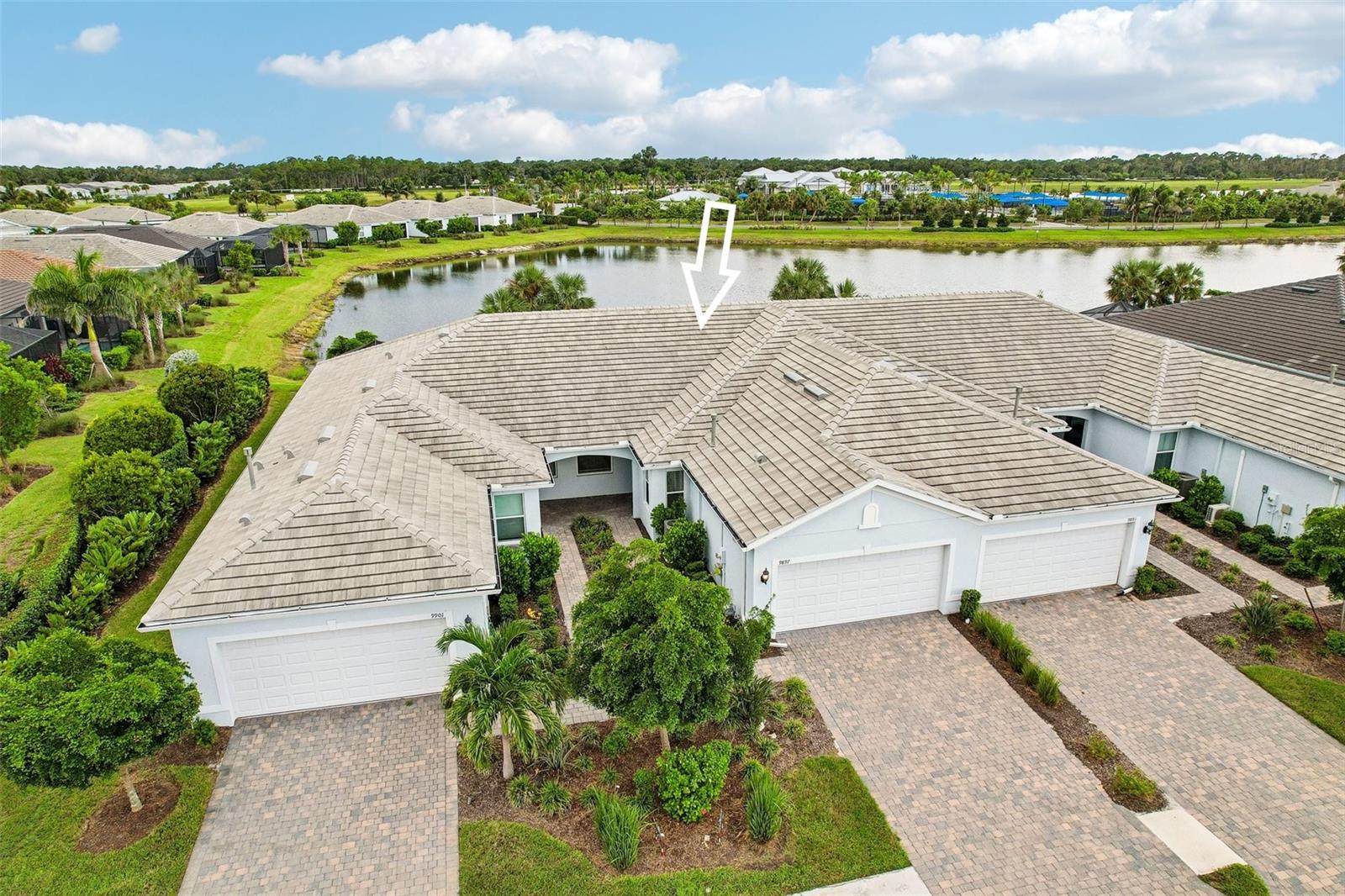 9897 Bright Water Dr Property Photo 1
