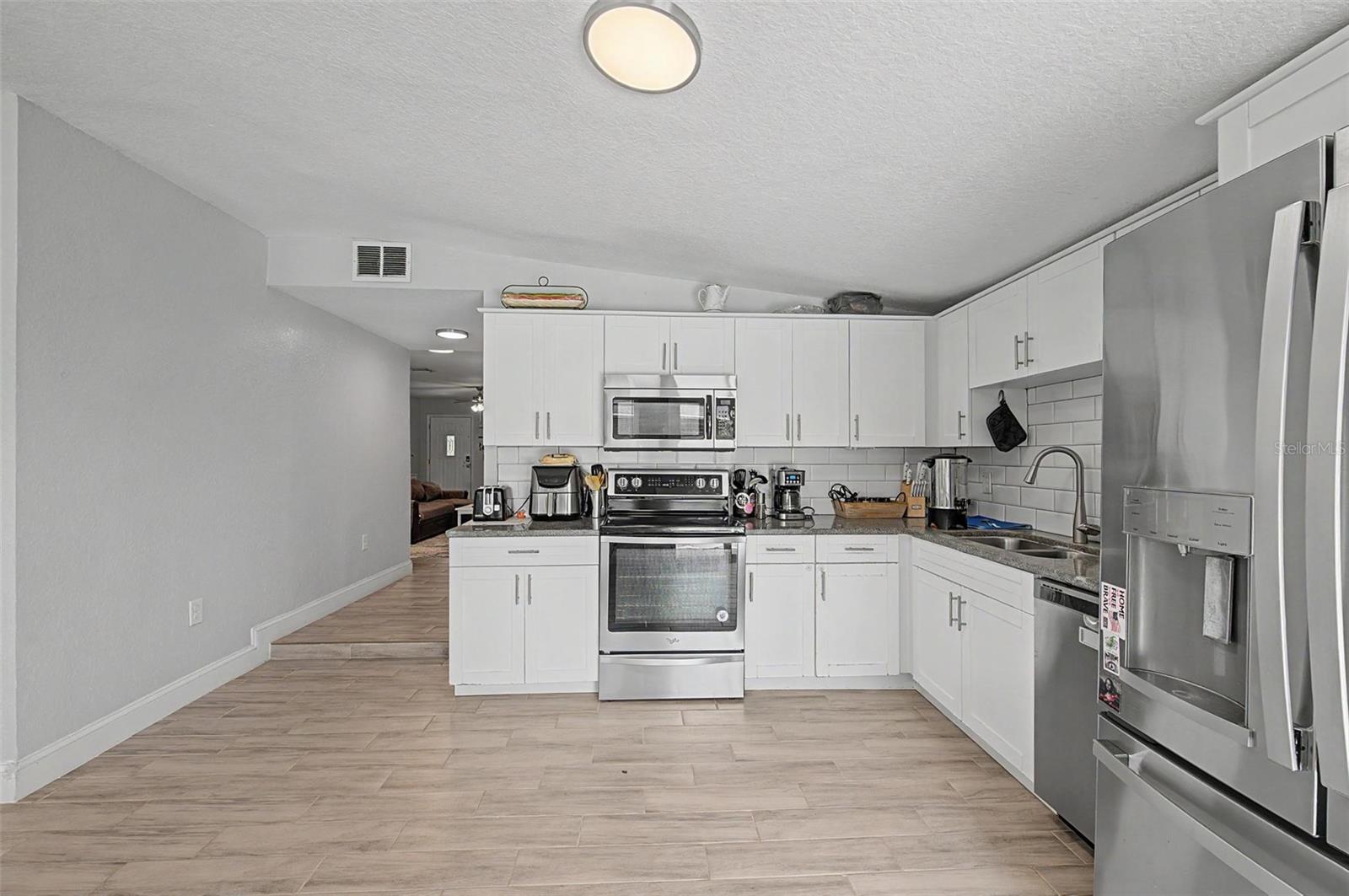 2767 Belle Haven Dr Property Photo 16