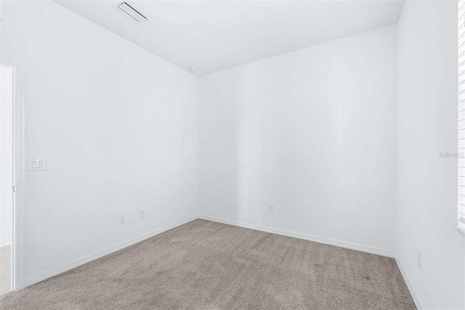 5246 Currant St Property Photo 16