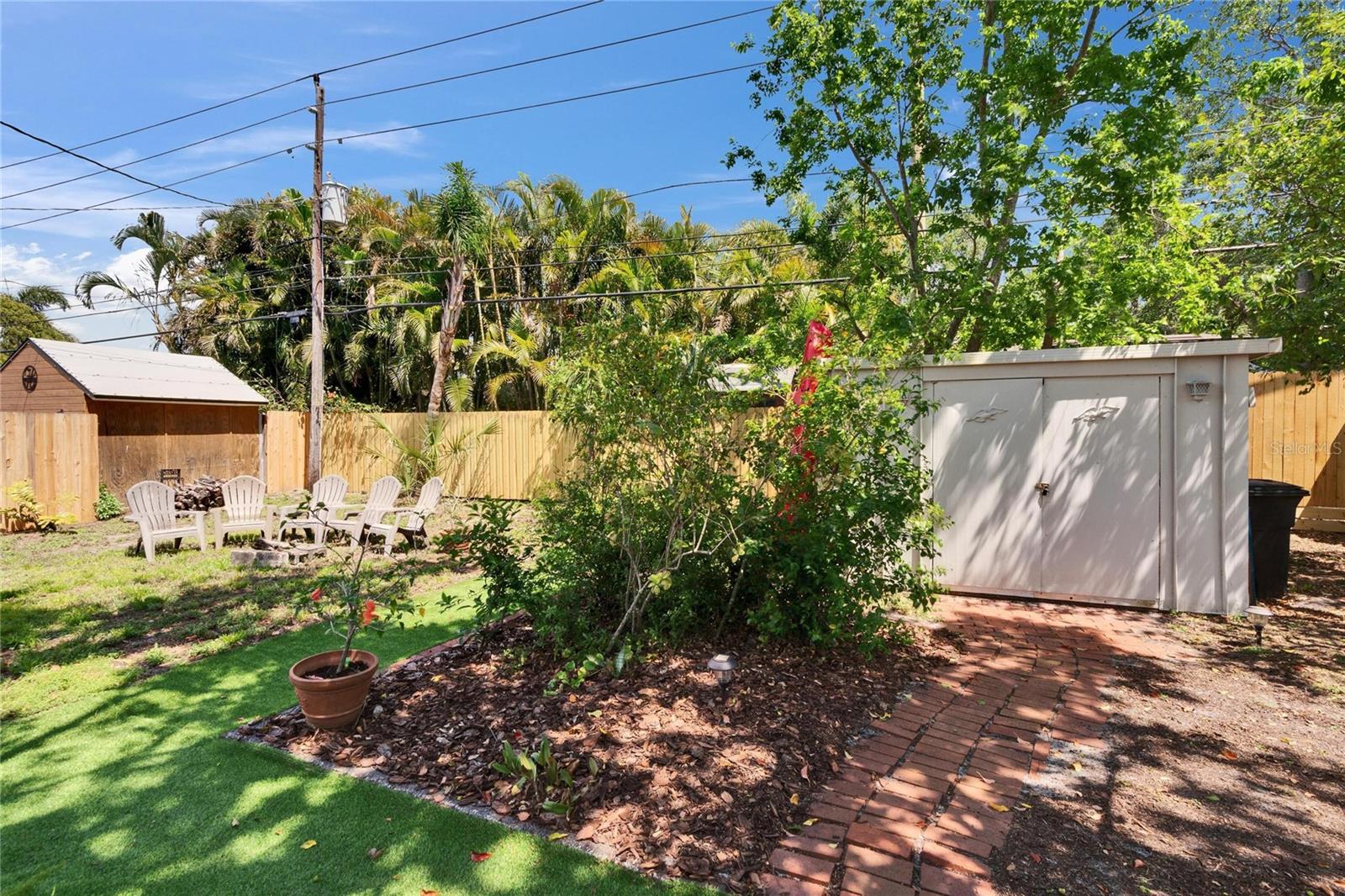 1623 San Mateo Dr Property Photo 22