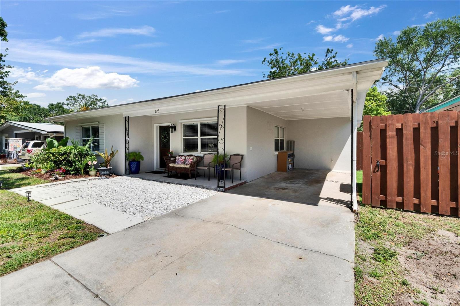 1623 San Mateo Dr Property Photo 27