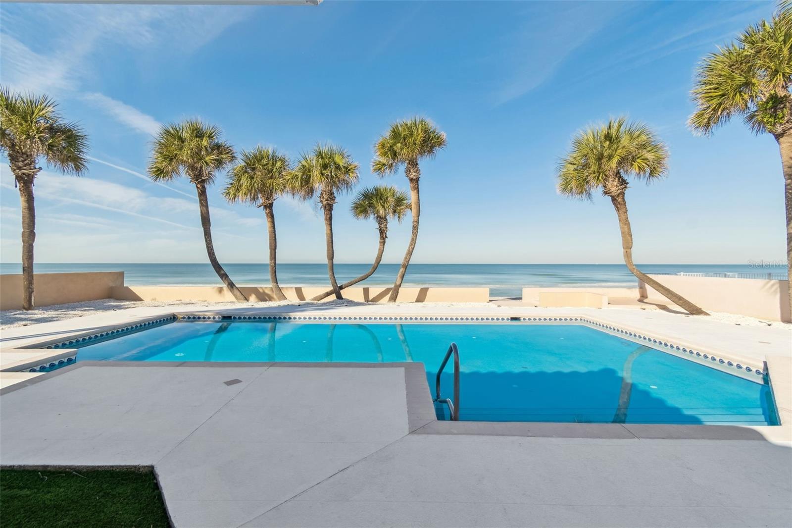 1520 Gulf Blvd Property Photo 1