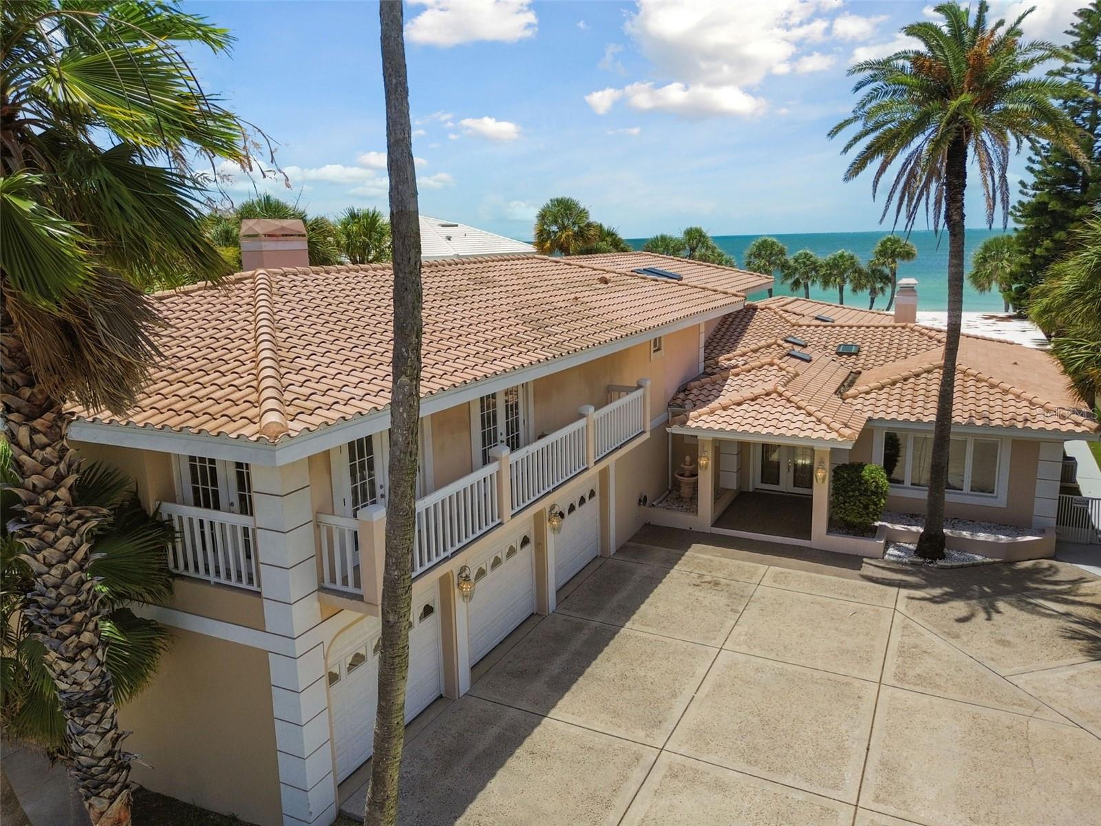 1520 Gulf Blvd Property Photo 2