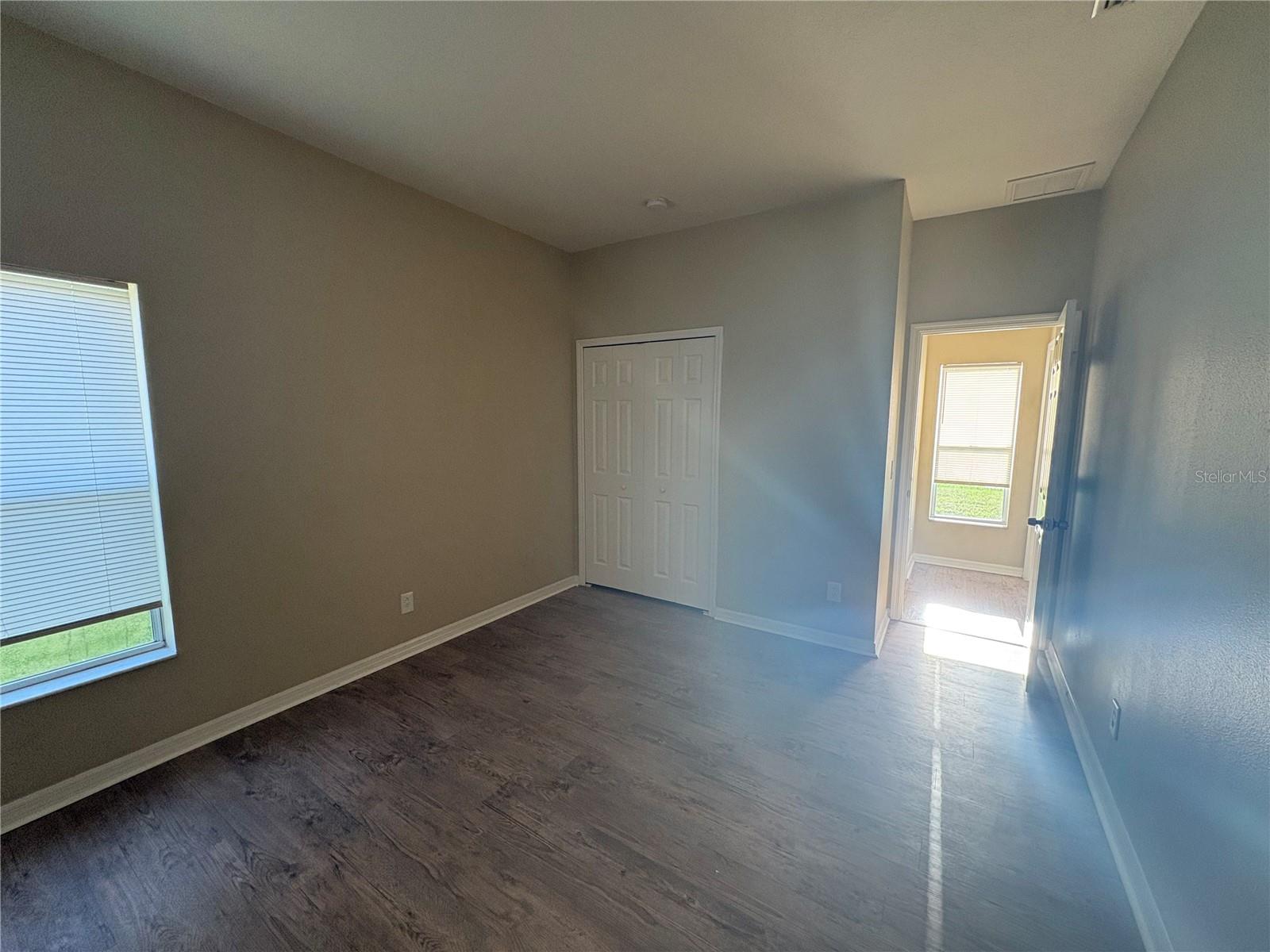 6127 46th St E Property Photo 16