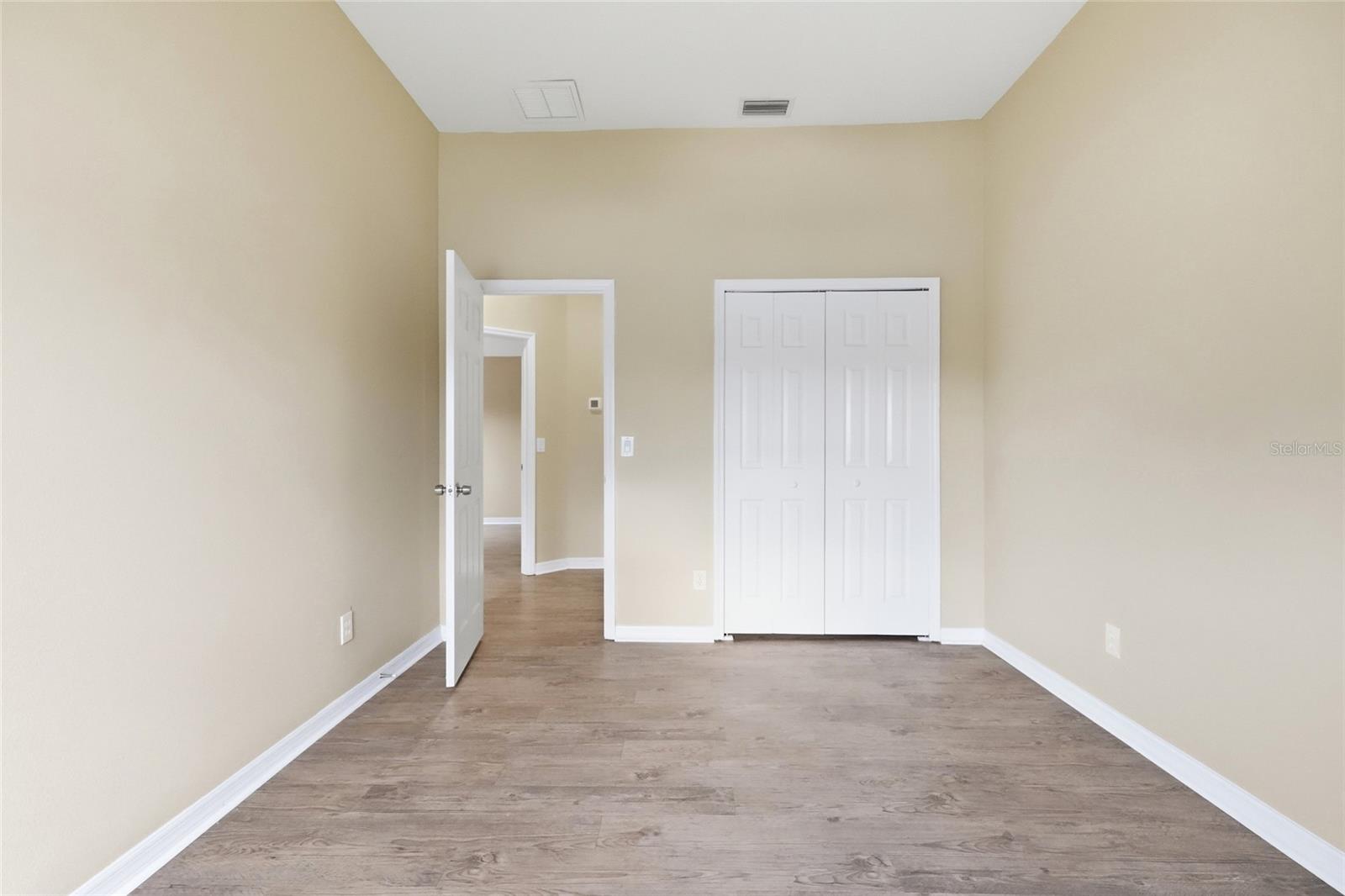 6127 46th St E Property Photo 18