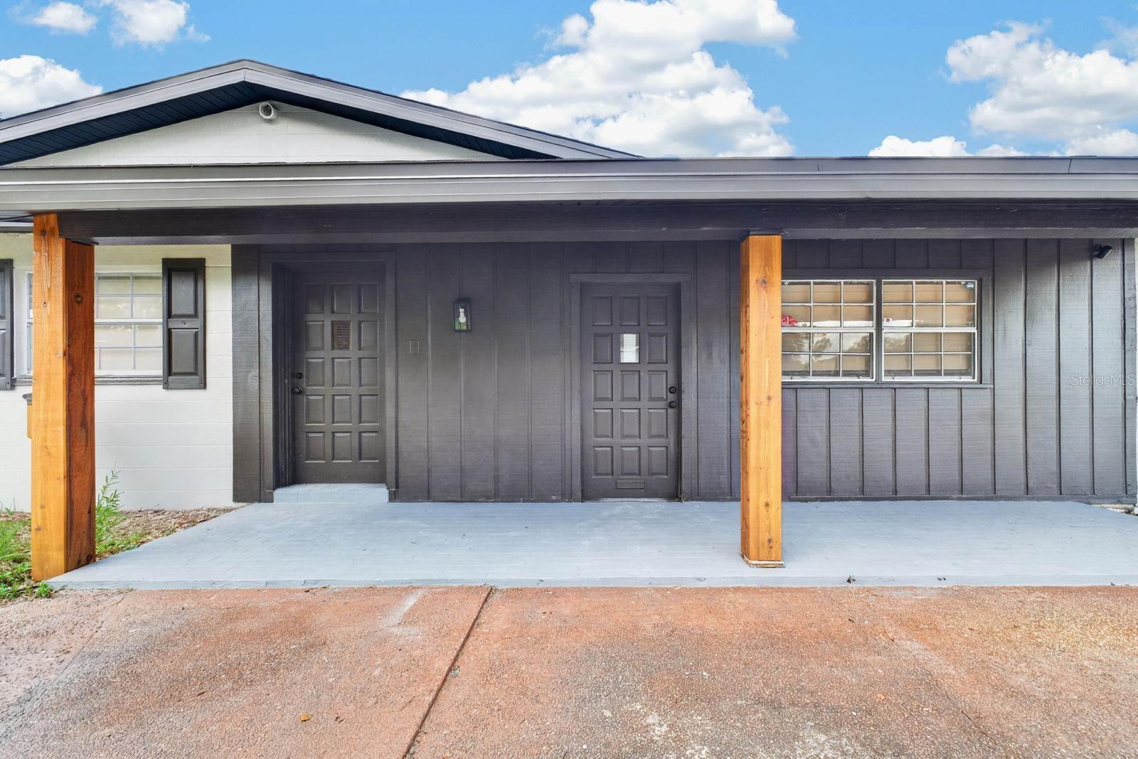 TB8542080 Property Photo 1
