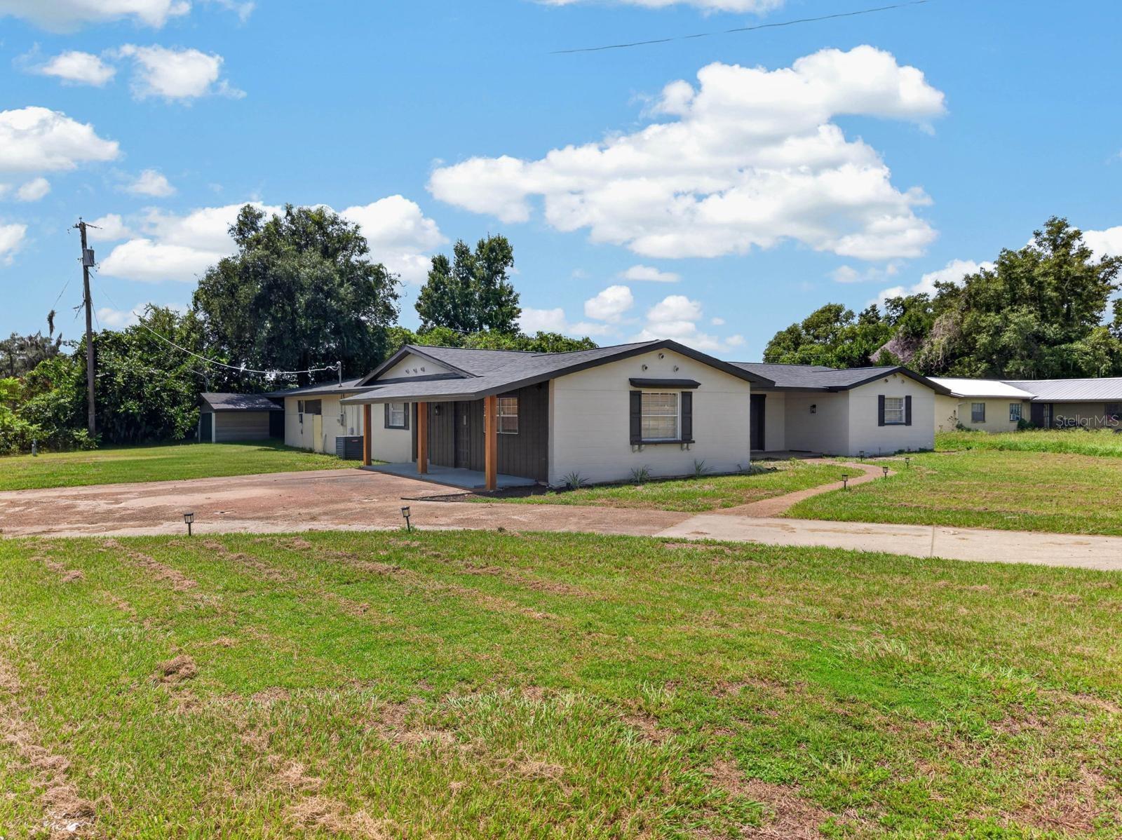 TB8542080 Property Photo 3