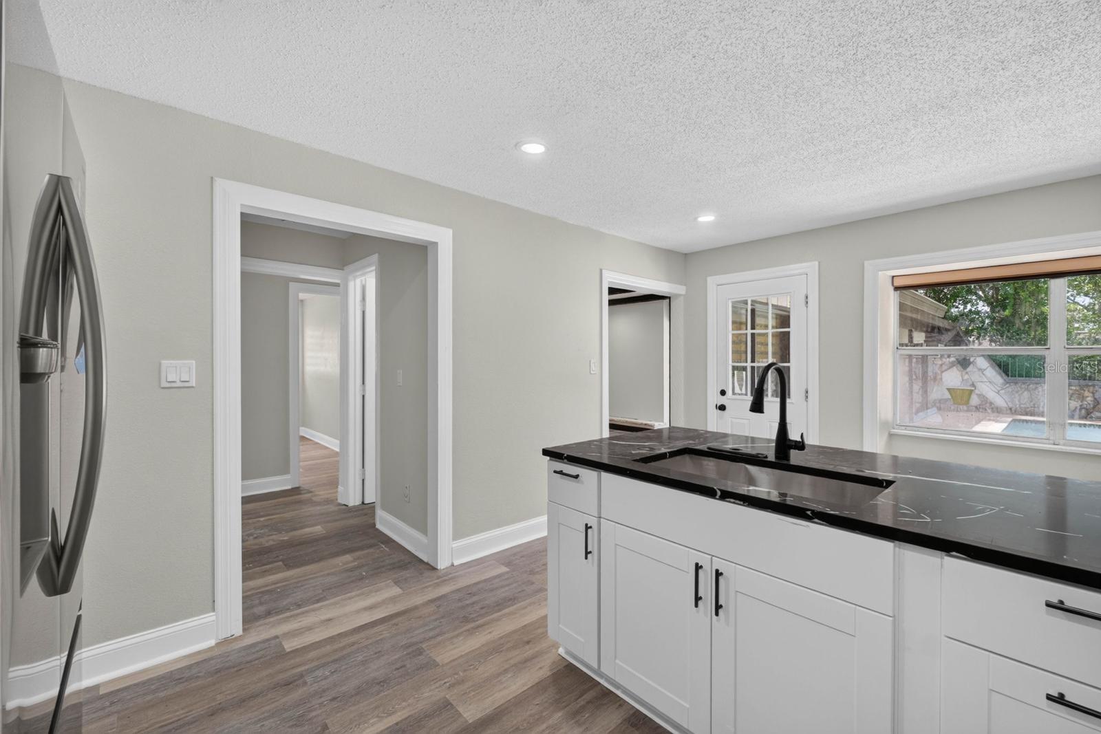TB8542080 Property Photo 15
