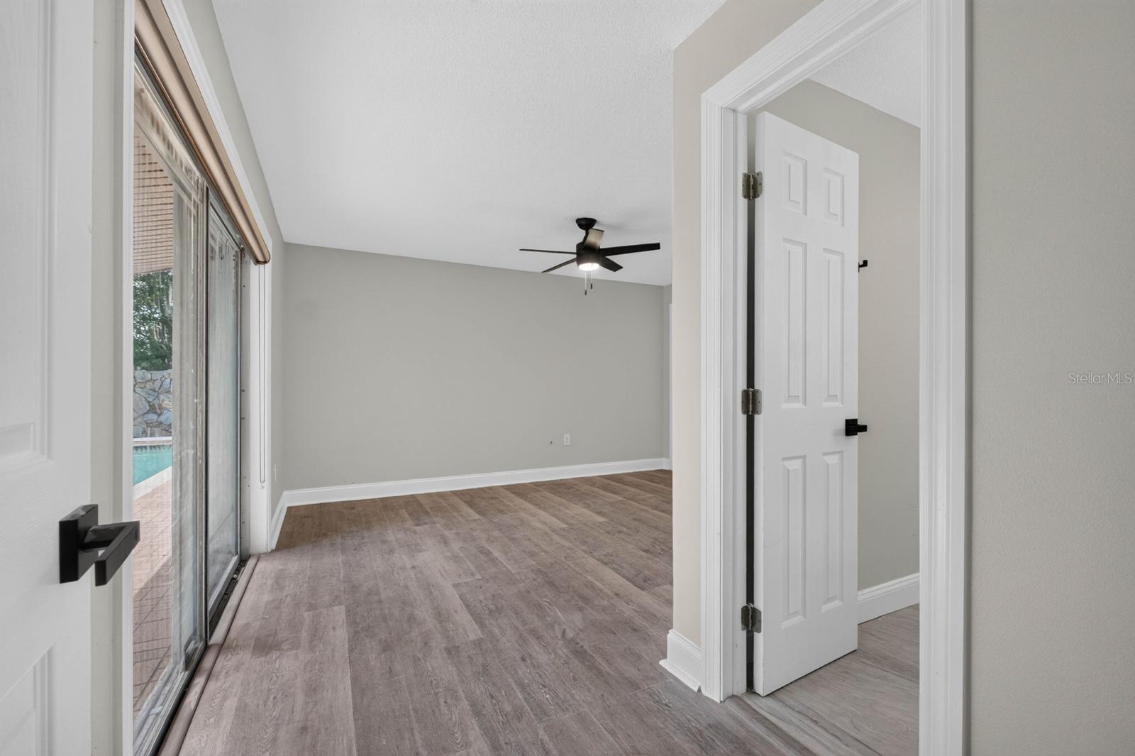 TB8542080 Property Photo 25