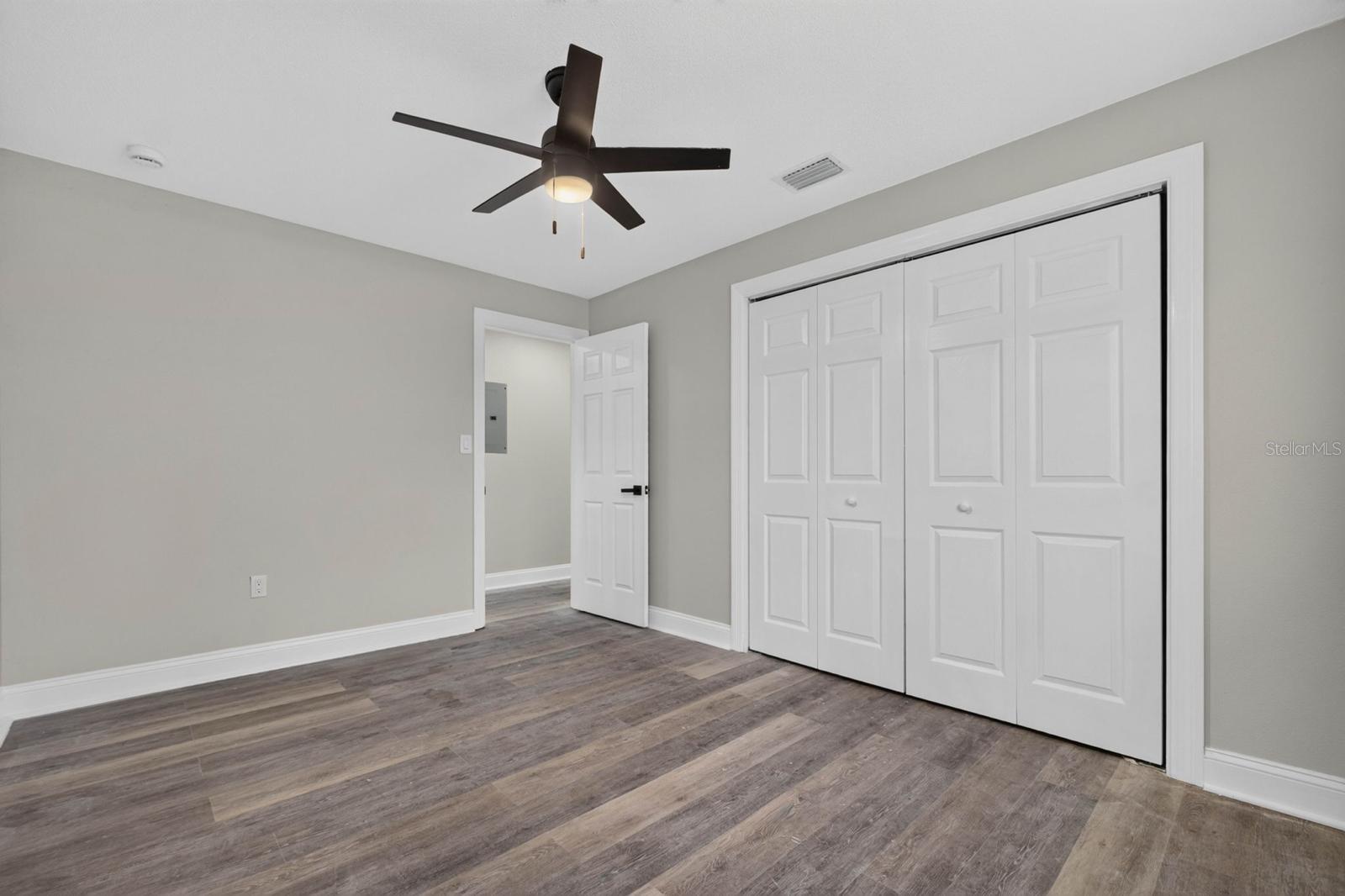 TB8542080 Property Photo 43