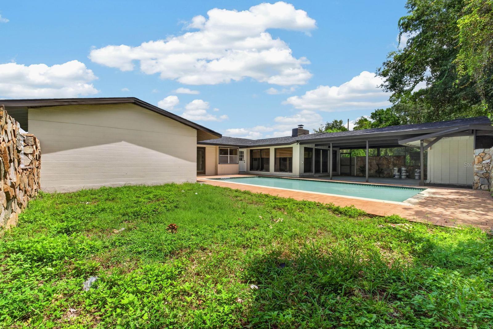 TB8542080 Property Photo 65