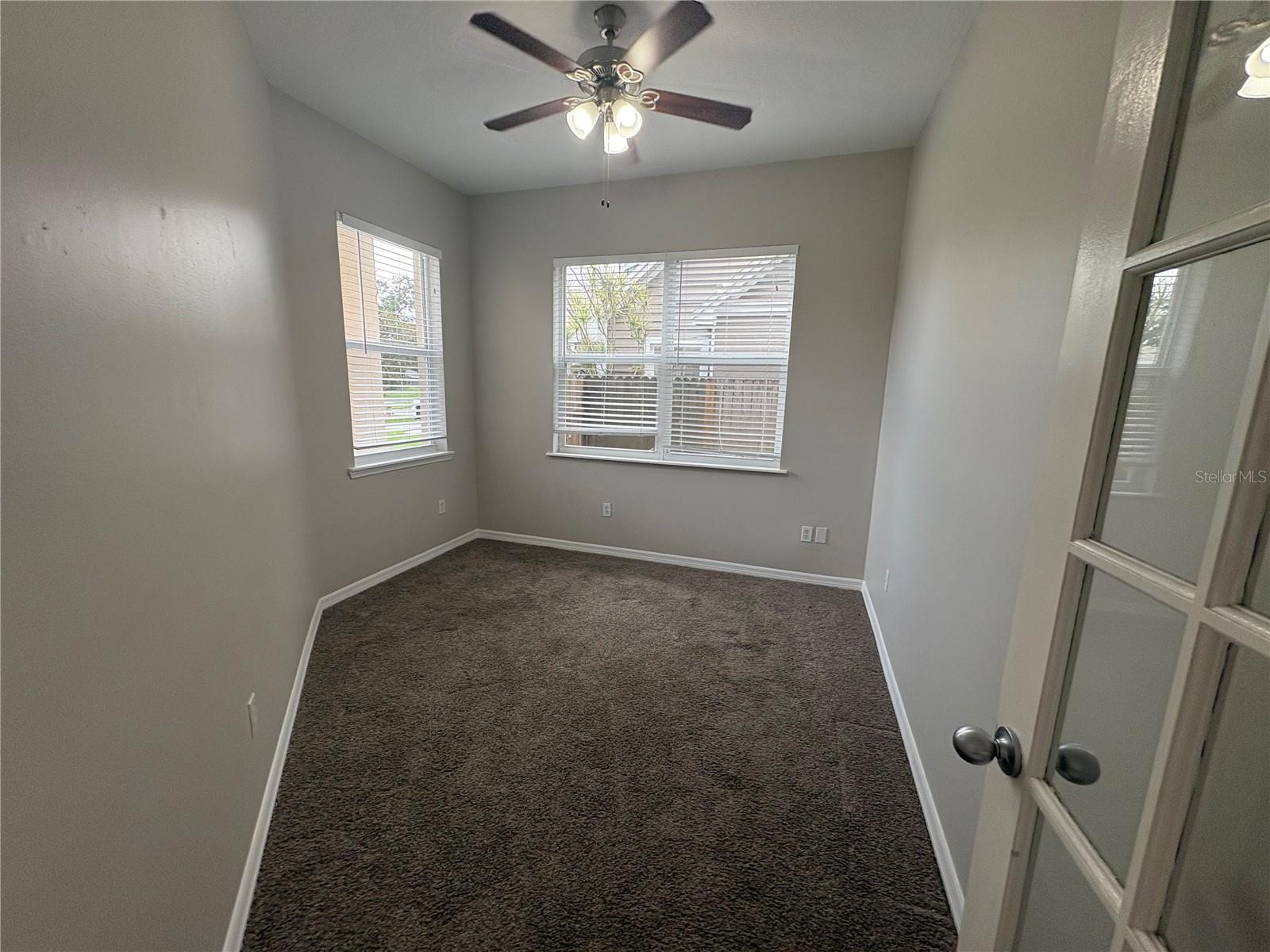 5535 Bates St Property Photo 3