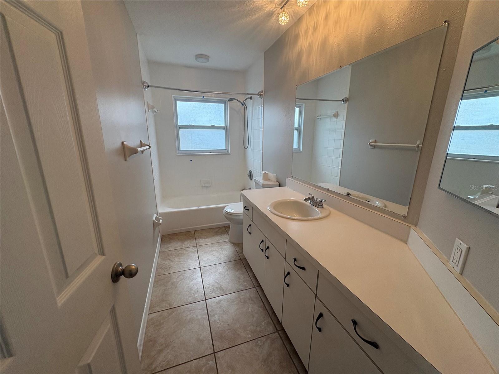 5535 Bates St Property Photo 26