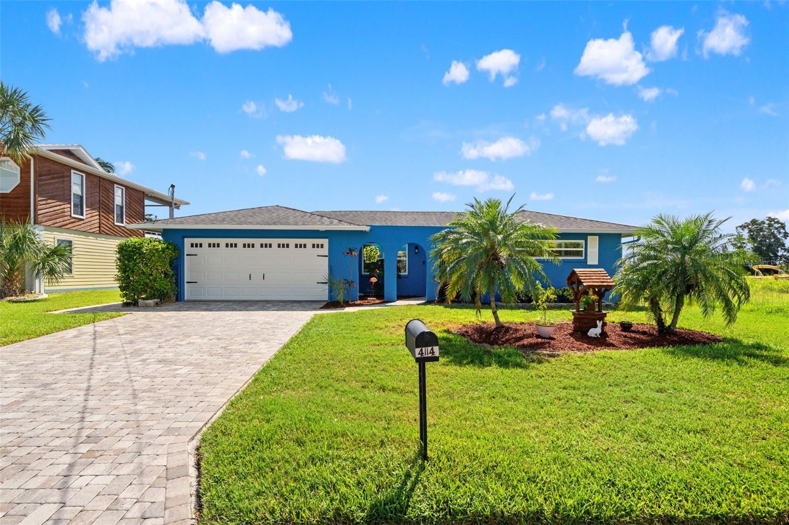 4114 Orchid Dr Property Photo 2
