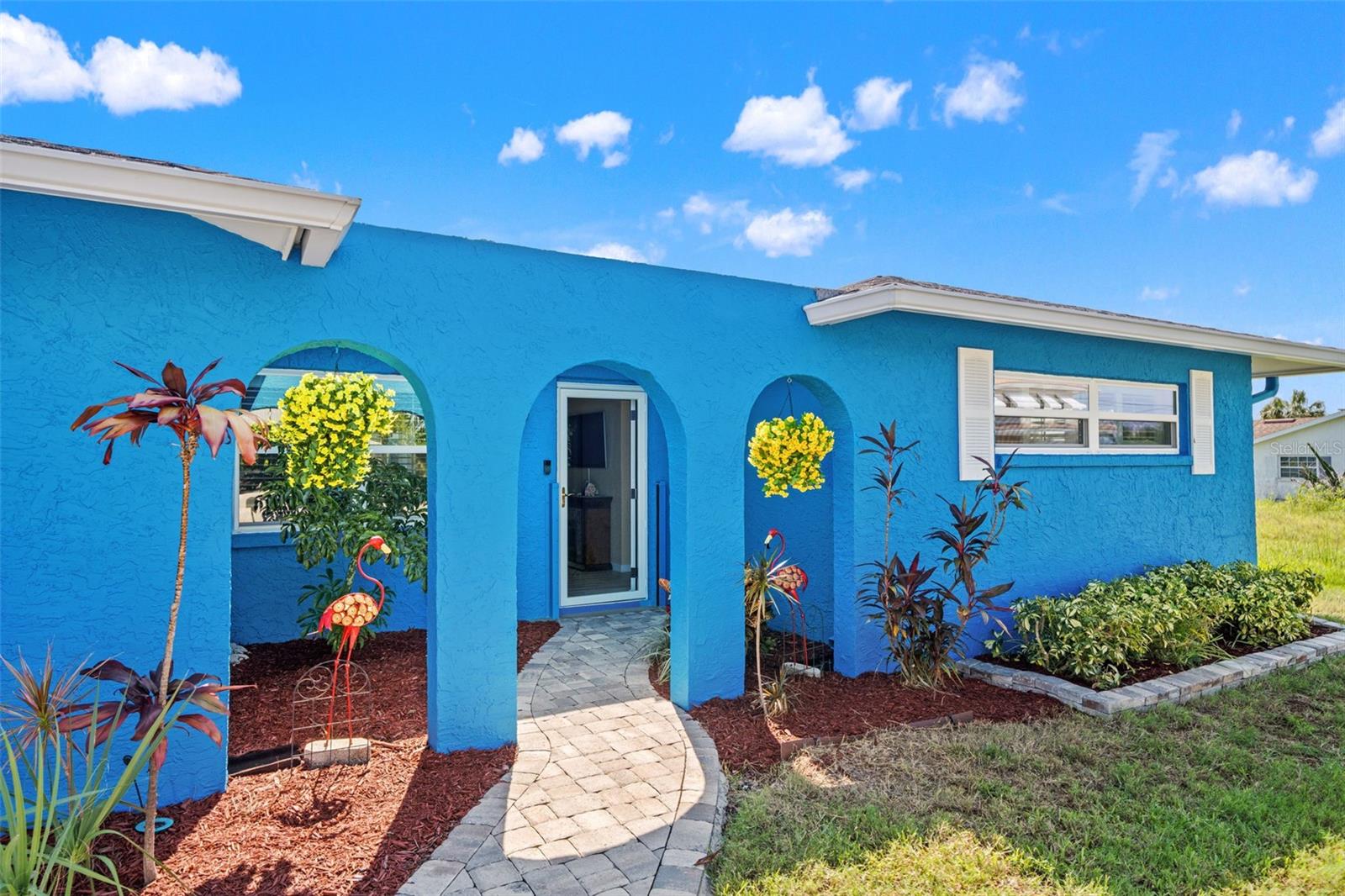 4114 Orchid Dr Property Photo 3