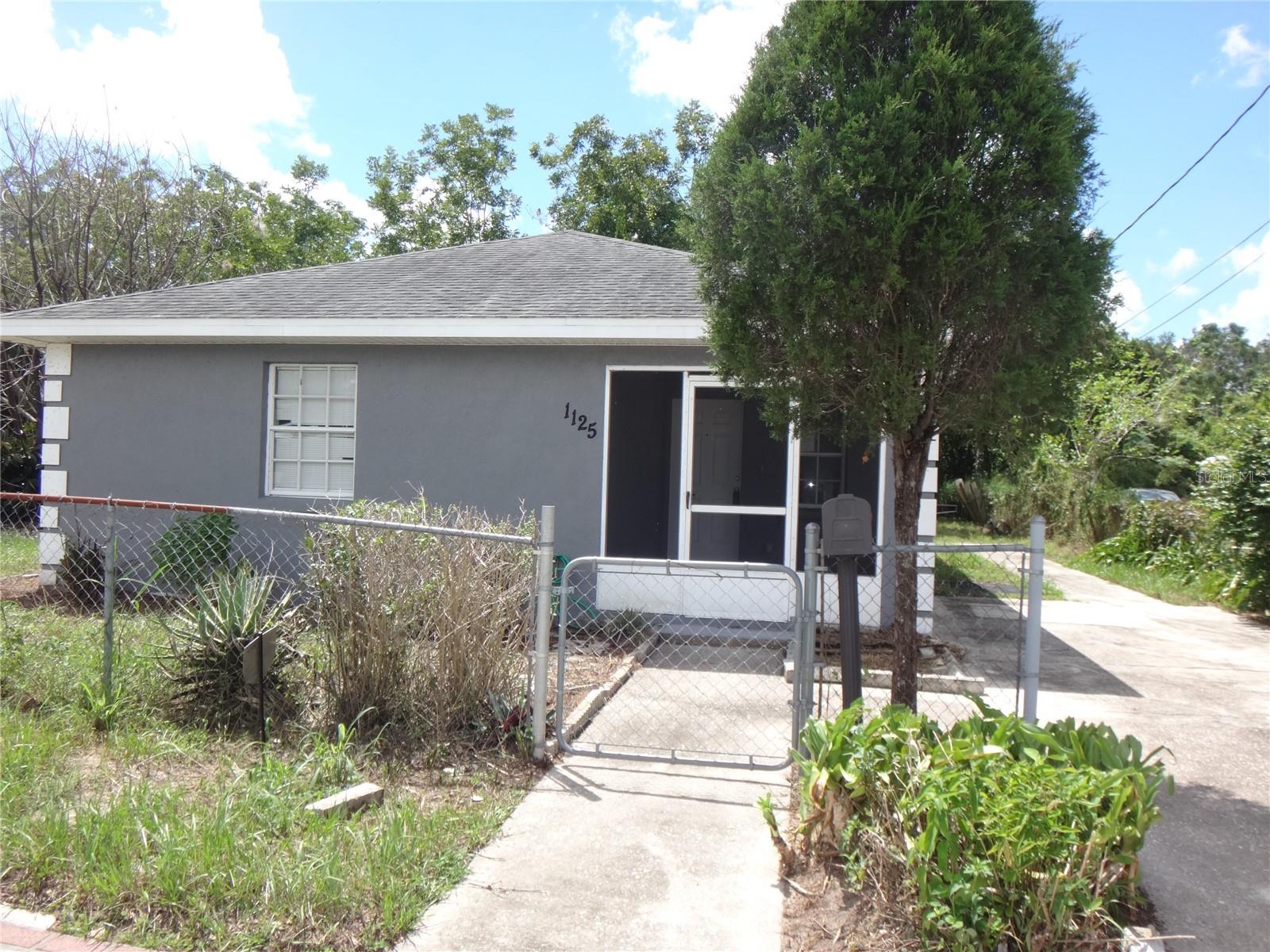 1125 BRITTS LN Property Photo 1