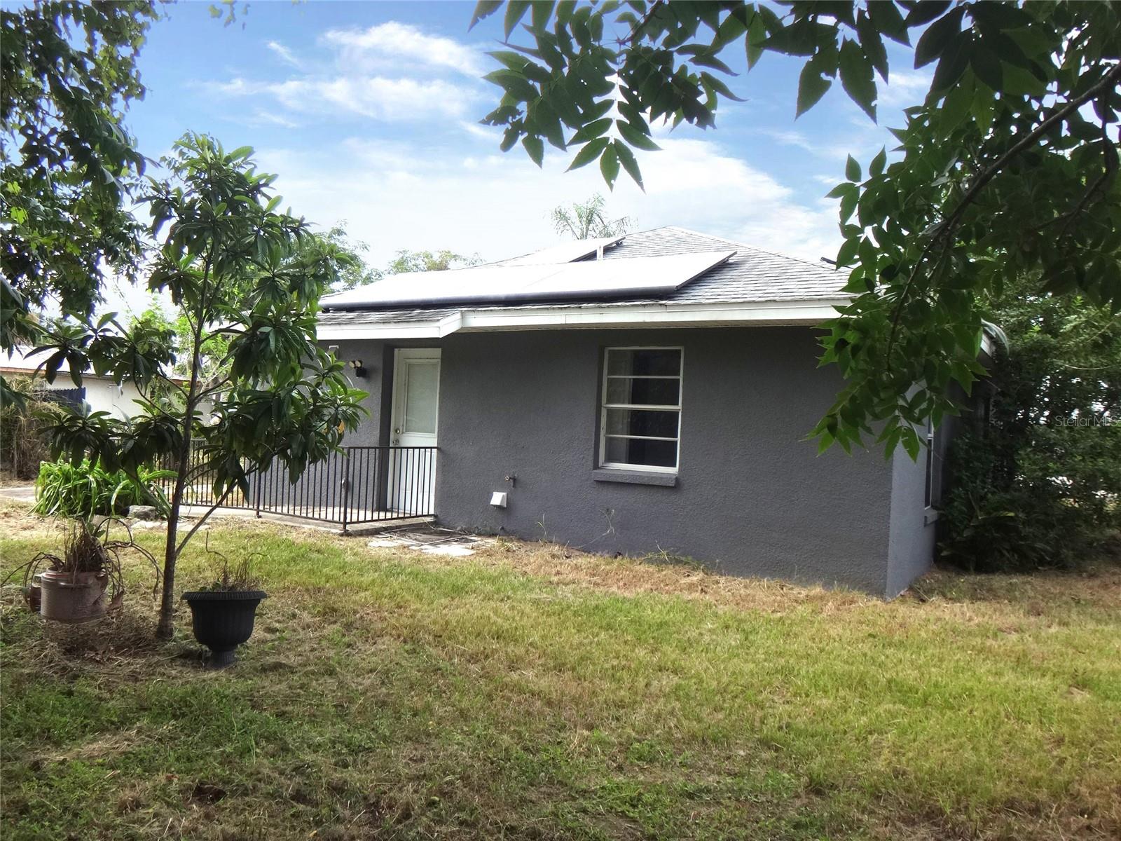 1125 Britts Ln Property Photo 20
