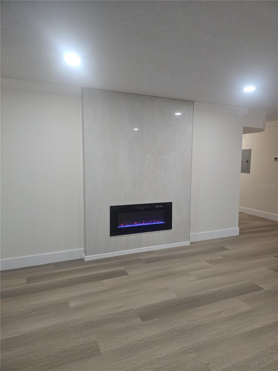 7210 N Manhattan Ave #1724 Property Photo 3