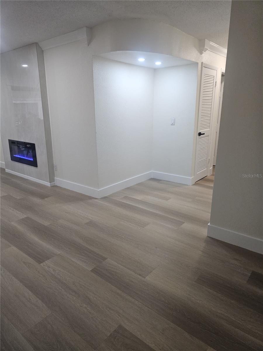 7210 N Manhattan Ave #1724 Property Photo 4