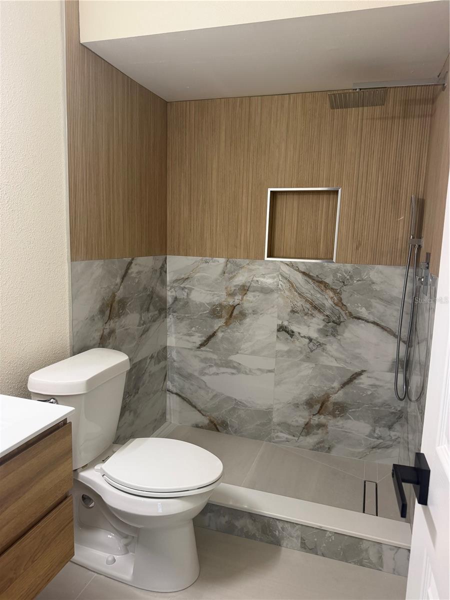 7210 N Manhattan Ave #1724 Property Photo 13