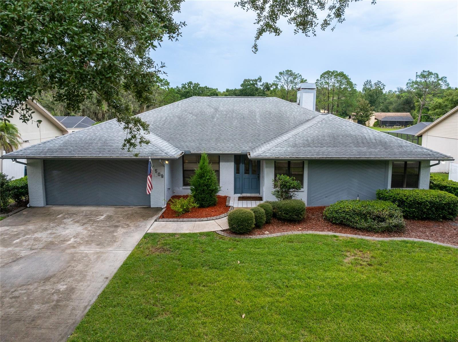 16509 E Course Dr Property Photo 3