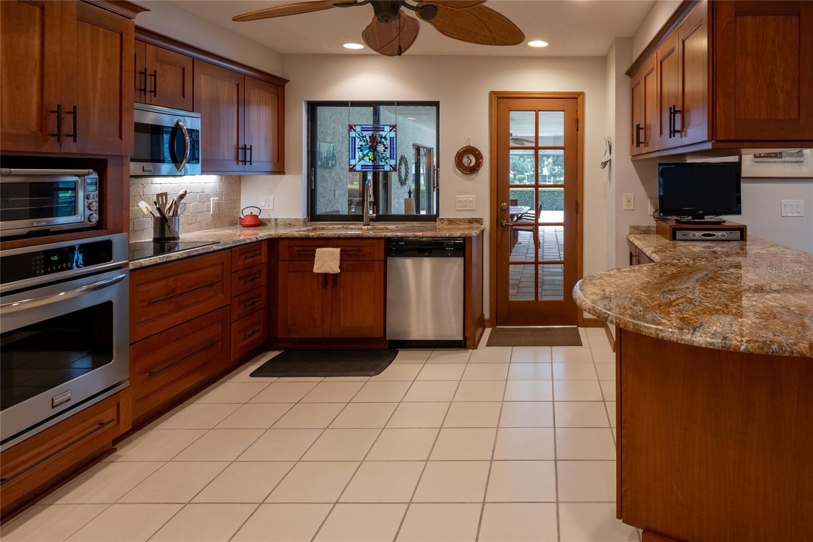 16509 E Course Dr Property Photo 20