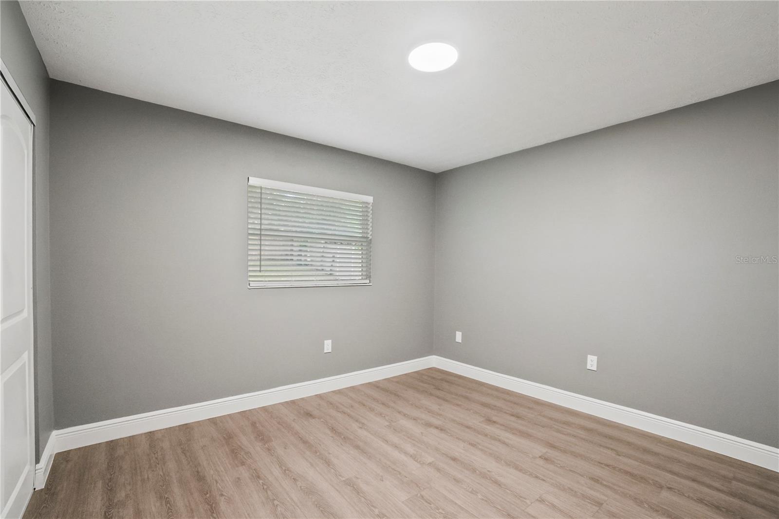 1901 Lakeview Dr Property Photo 15