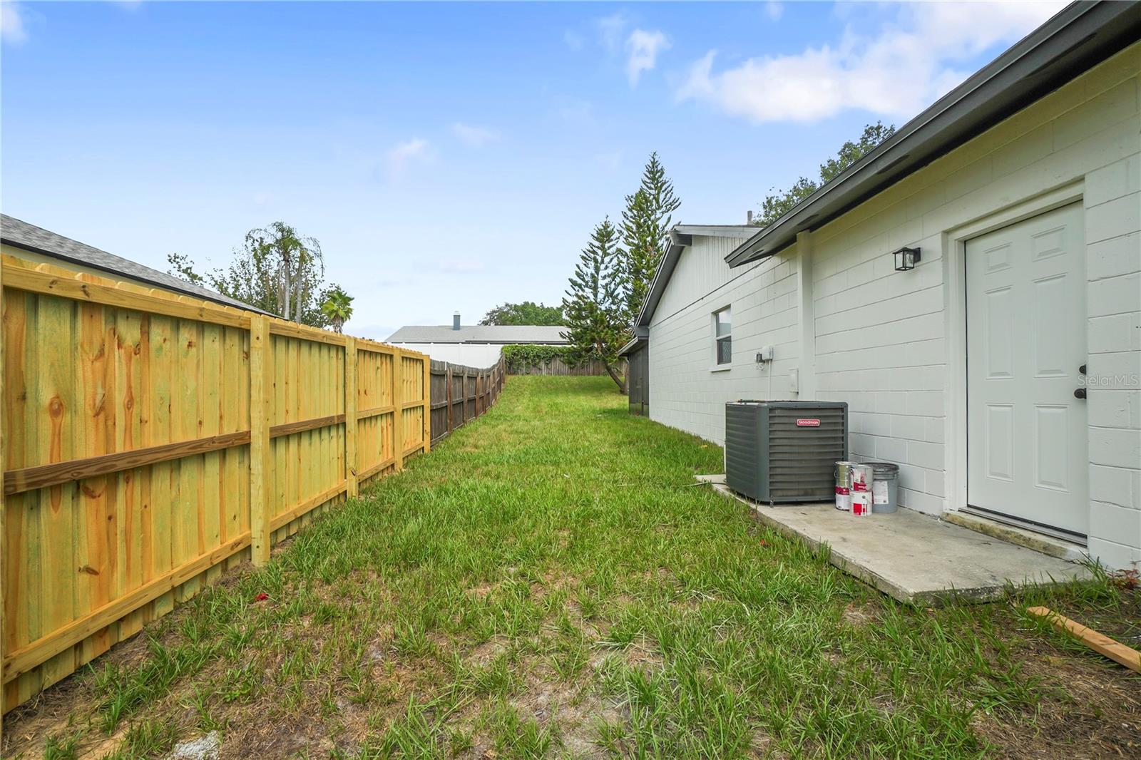 1901 Lakeview Dr Property Photo 23