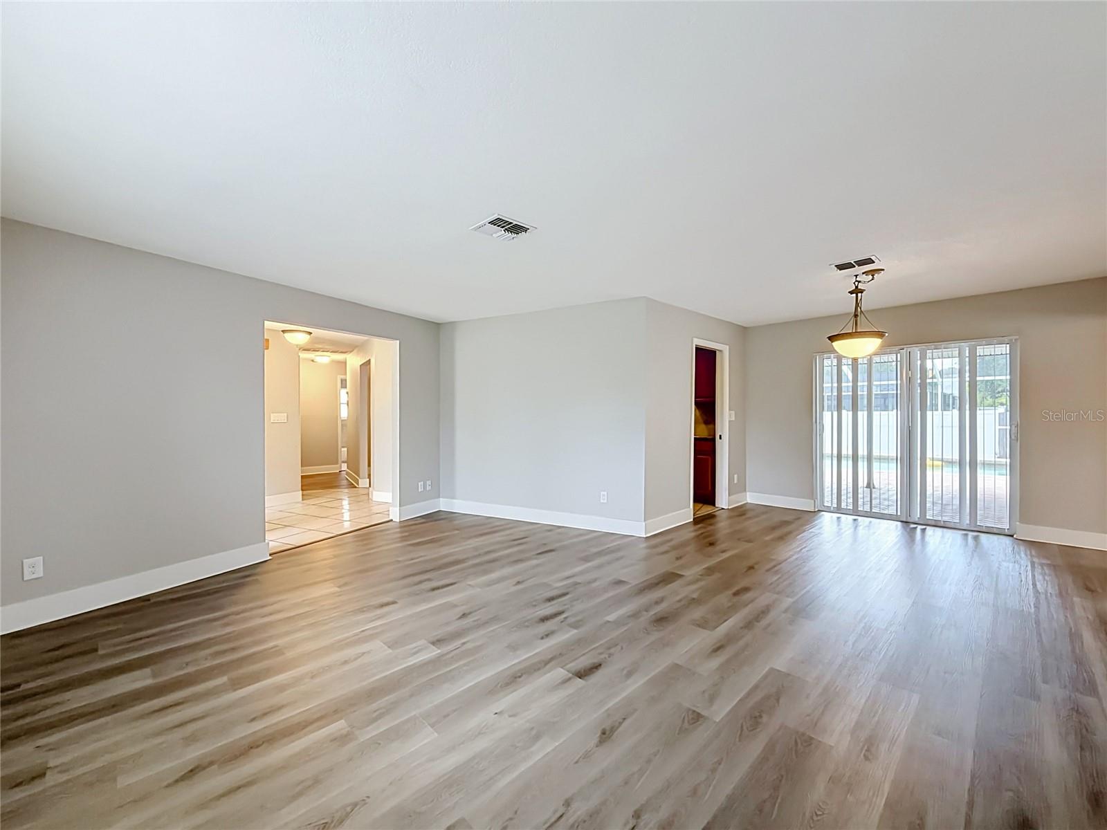 1855 Del Robles Ter Property Photo 11
