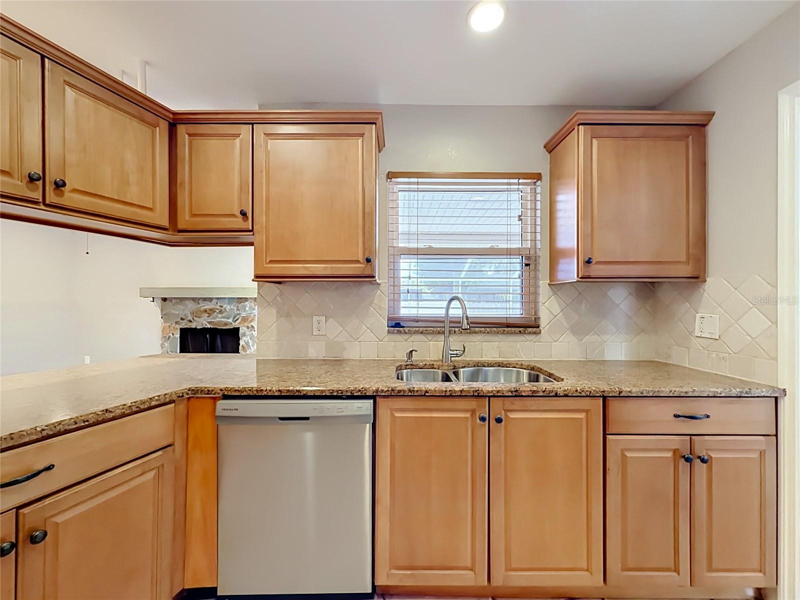 1855 Del Robles Ter Property Photo 15