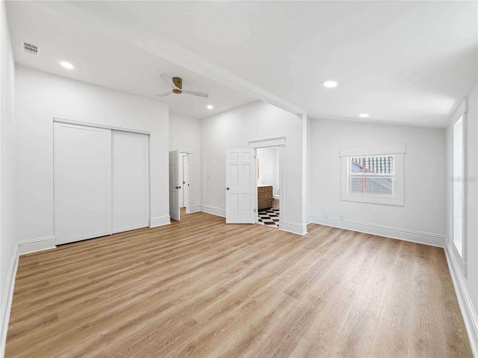 317 W Frances Ave Property Photo 14