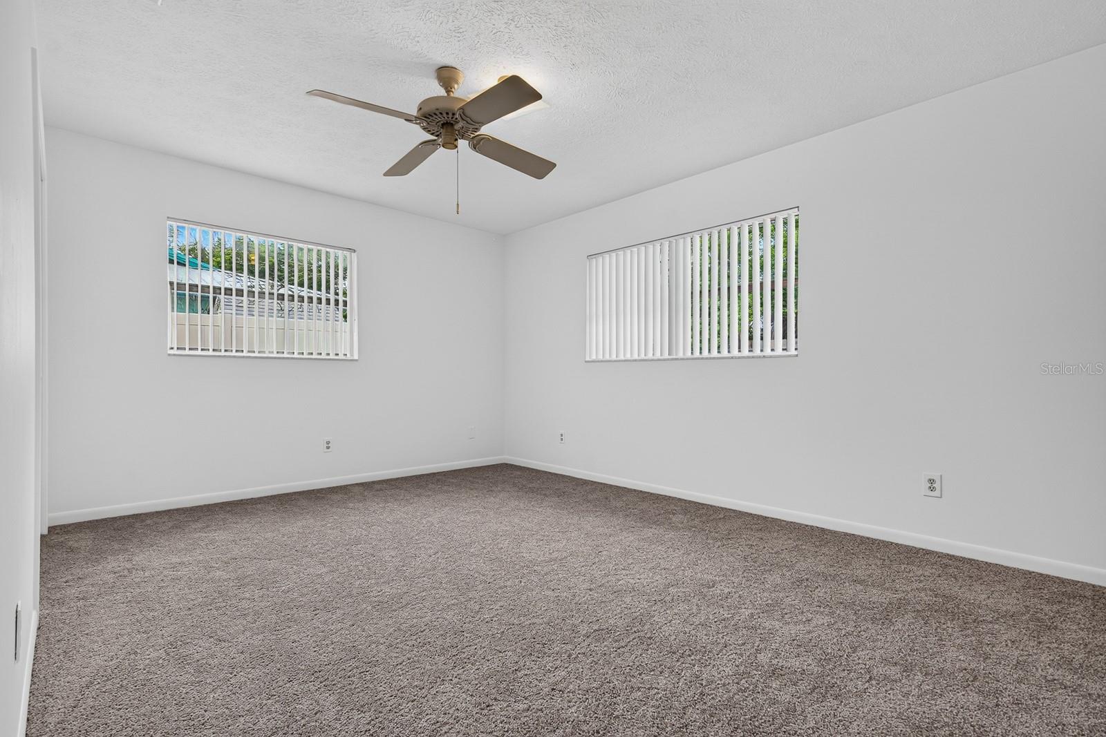 3832 Parkside Dr Property Photo 25