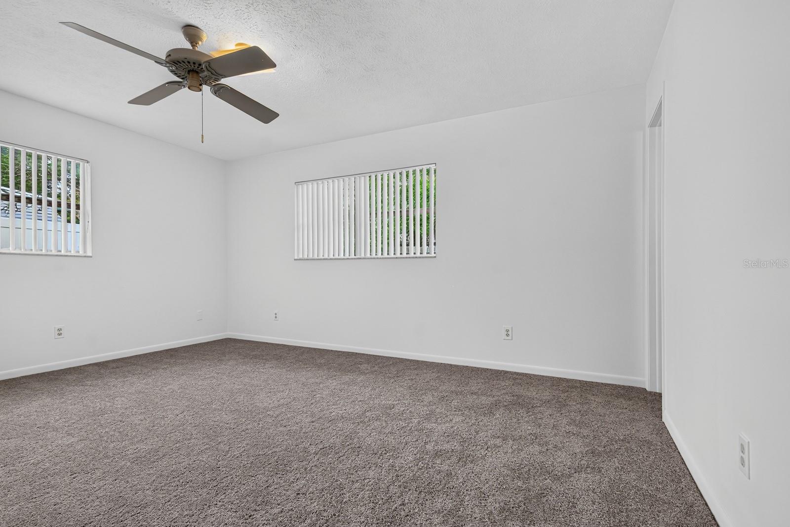 3832 Parkside Dr Property Photo 27