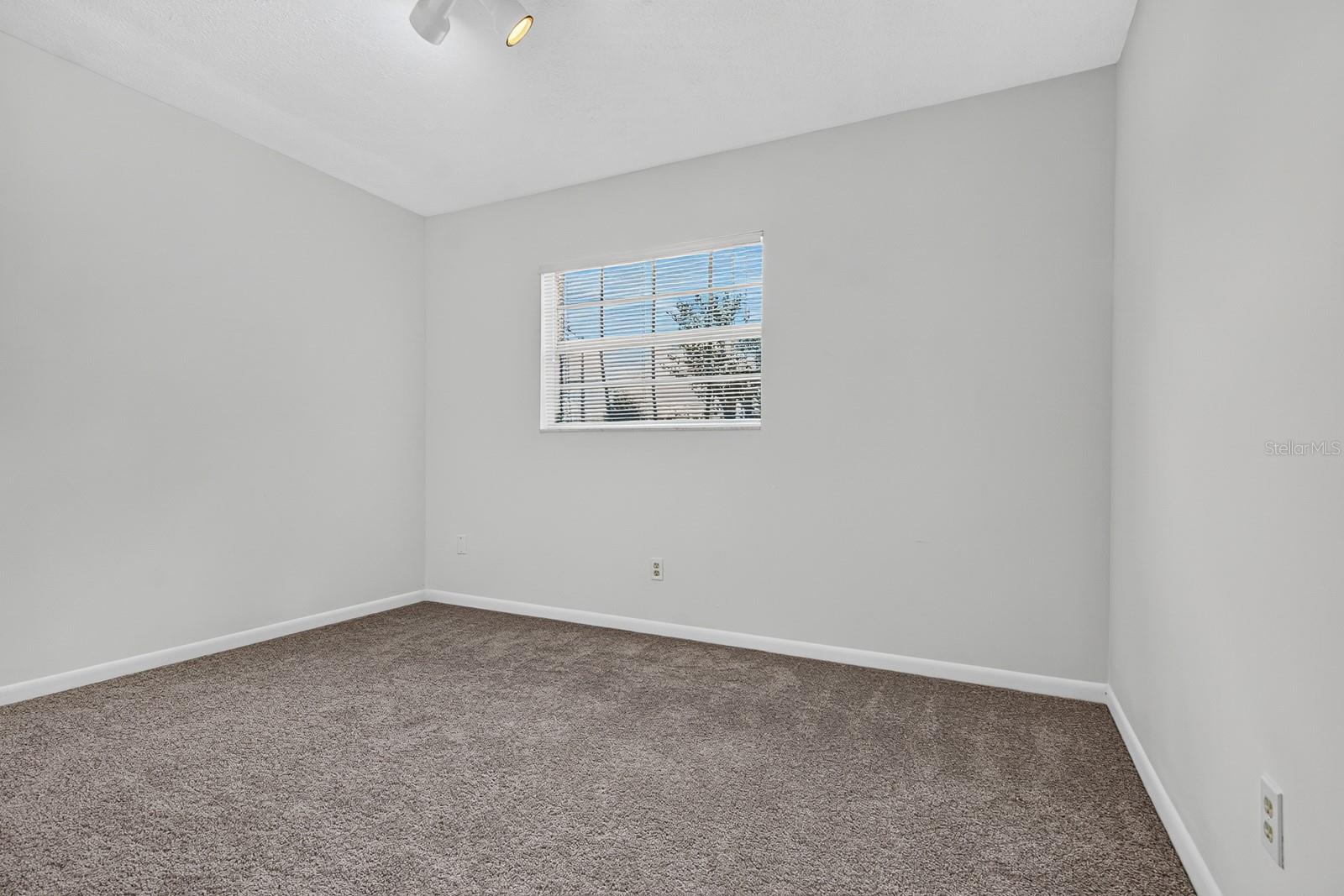 3832 Parkside Dr Property Photo 29