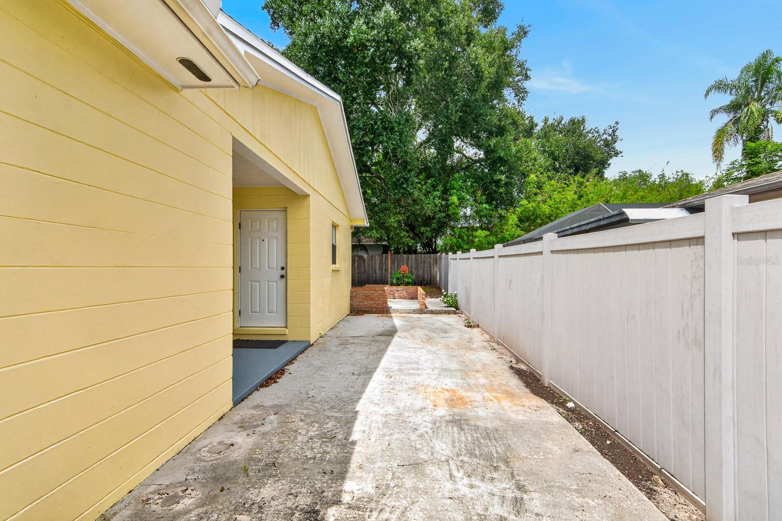 3832 Parkside Dr Property Photo 37