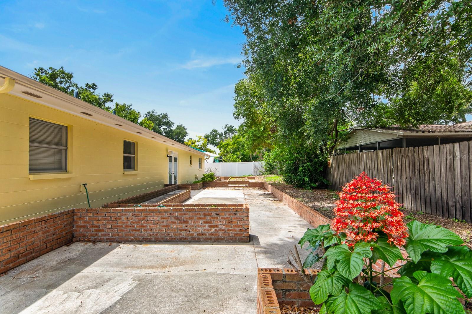 3832 Parkside Dr Property Photo 42
