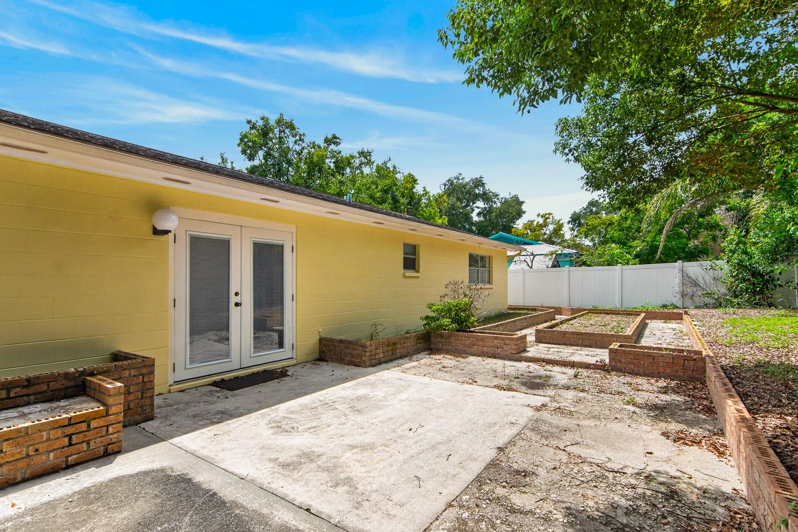 3832 Parkside Dr Property Photo 44