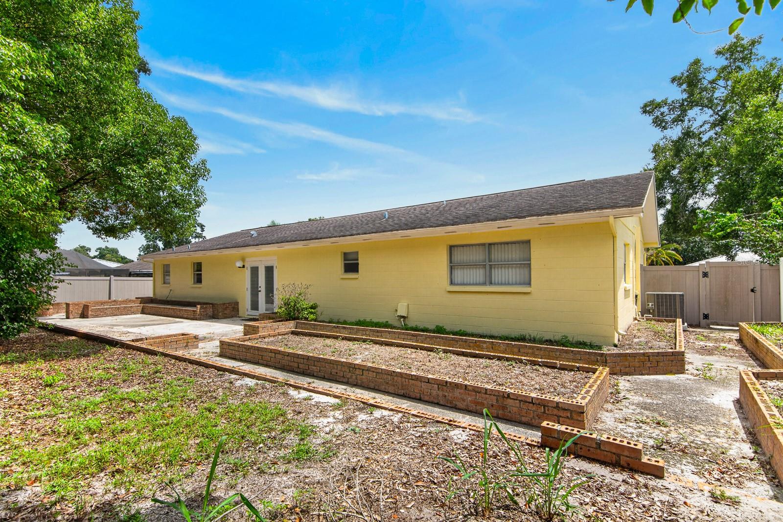 3832 Parkside Dr Property Photo 49