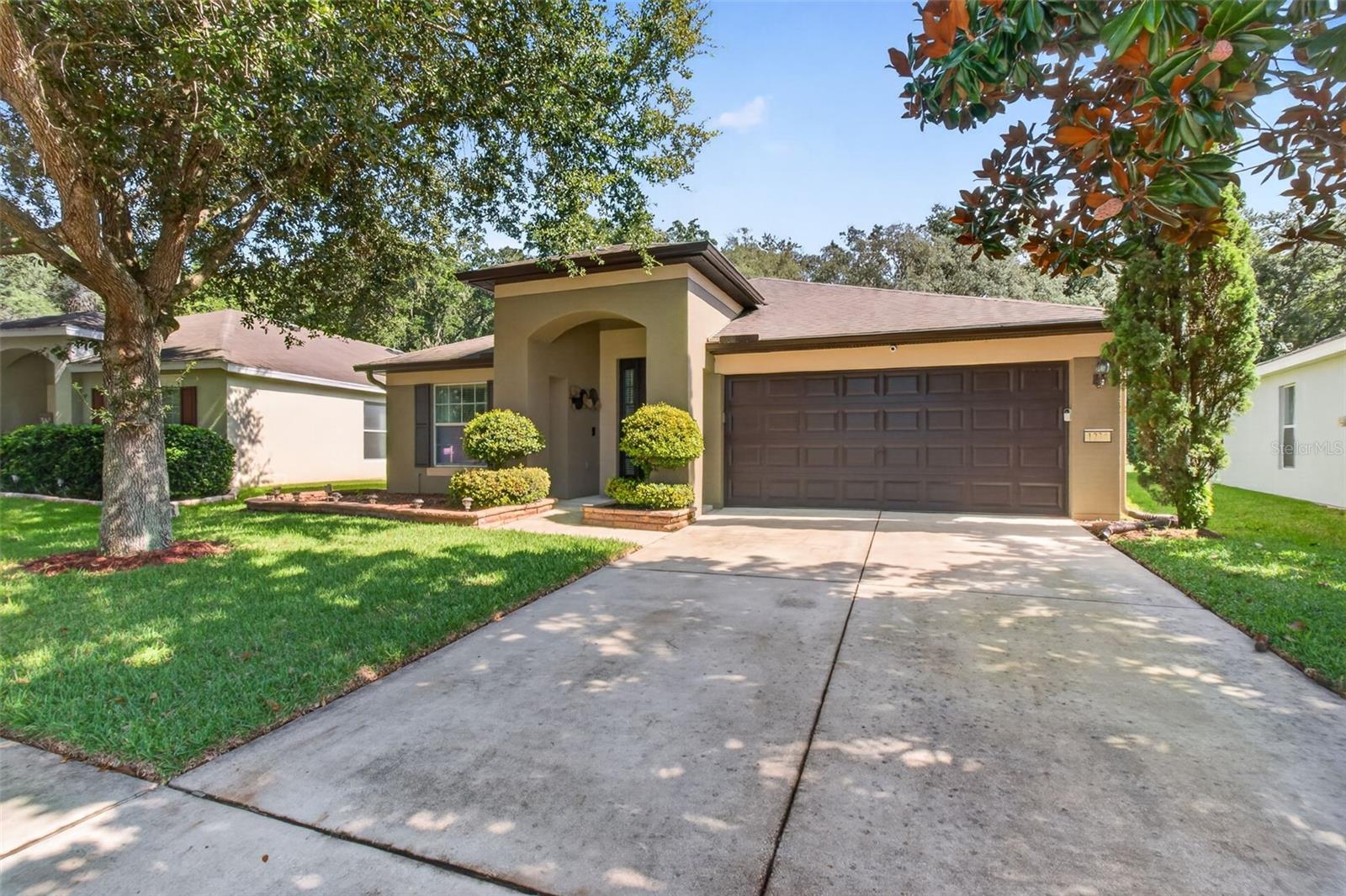 1234 Hill Flower Dr Property Photo 3