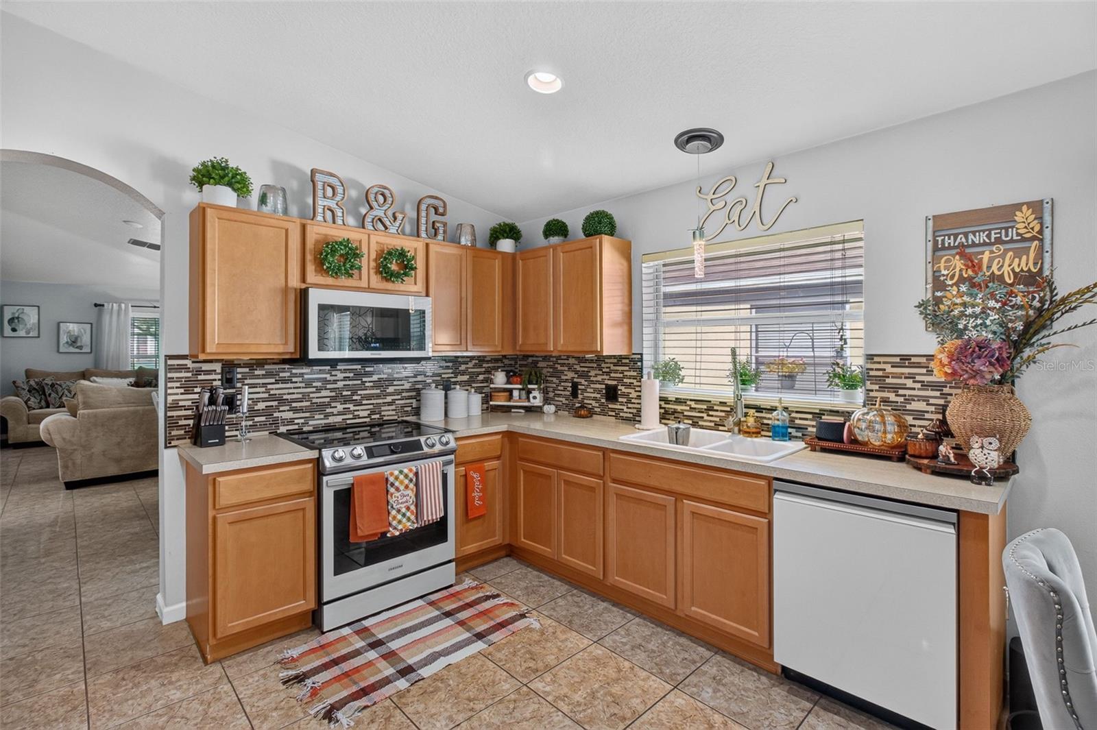 1234 Hill Flower Dr Property Photo 15