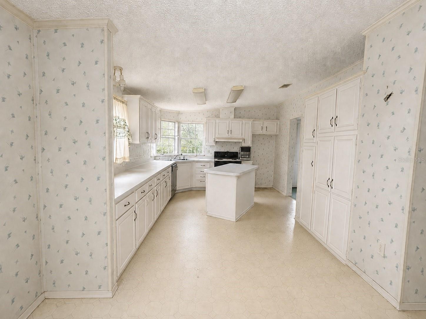15171 Ne 154th Ln Property Photo 7